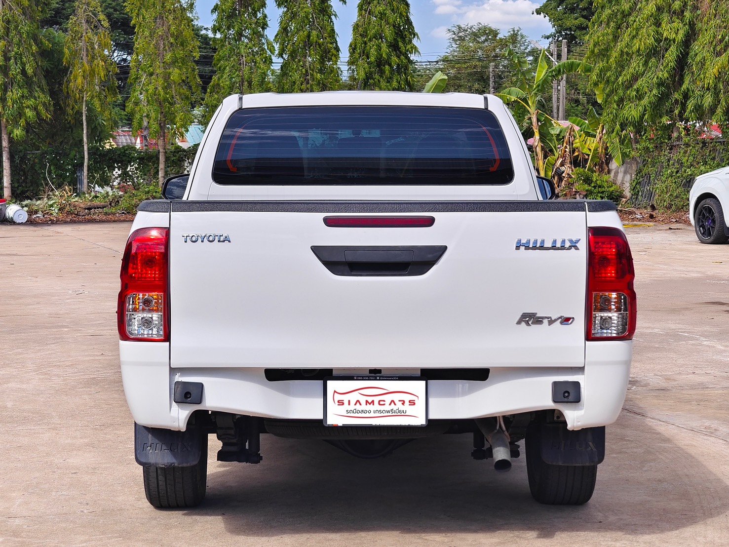 Toyota Hilux Revo Smart Cab 2.4 Mid Z Edition MT 2020