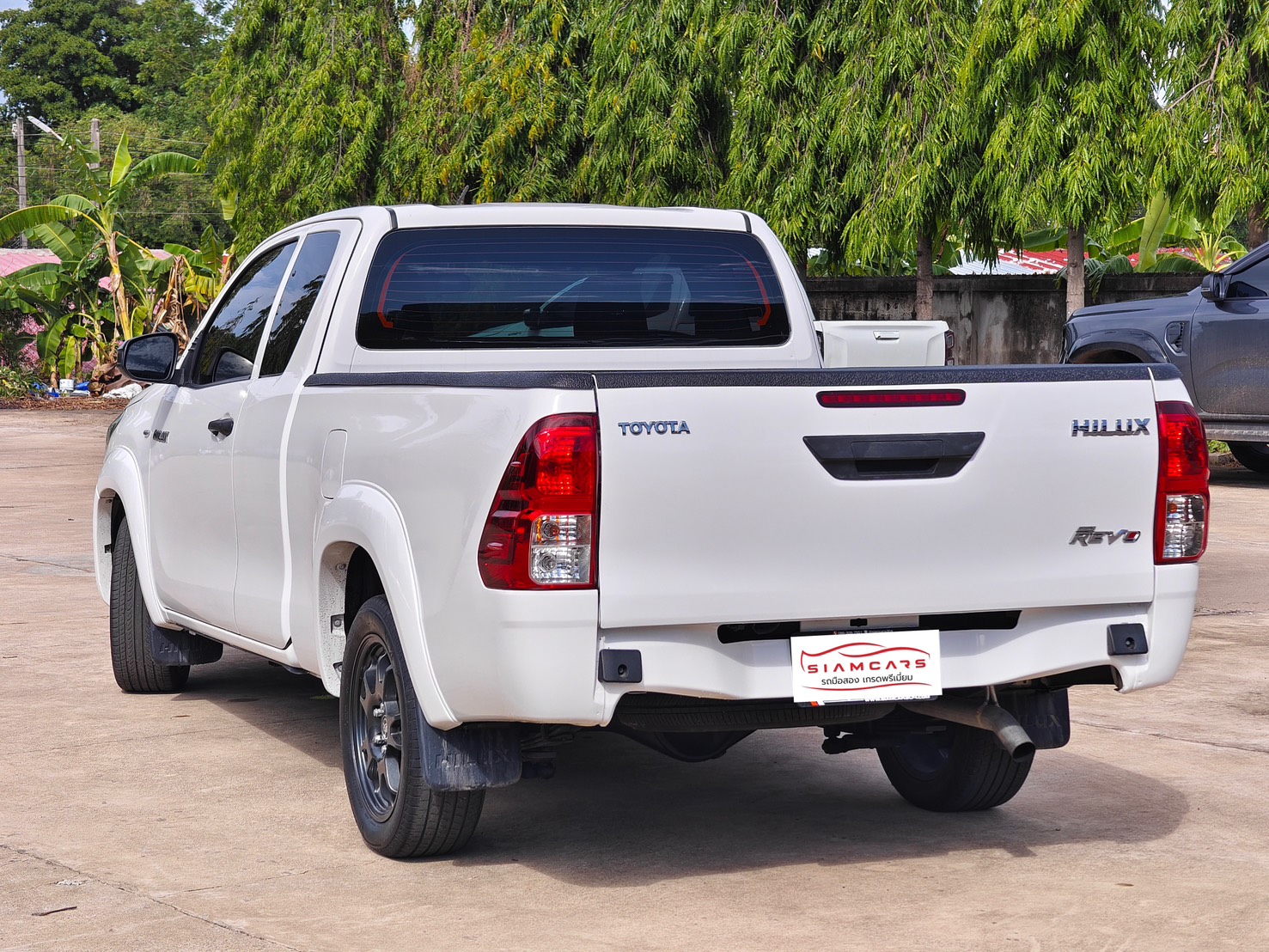 Toyota Hilux Revo Smart Cab 2.4 Mid Z Edition MT 2020