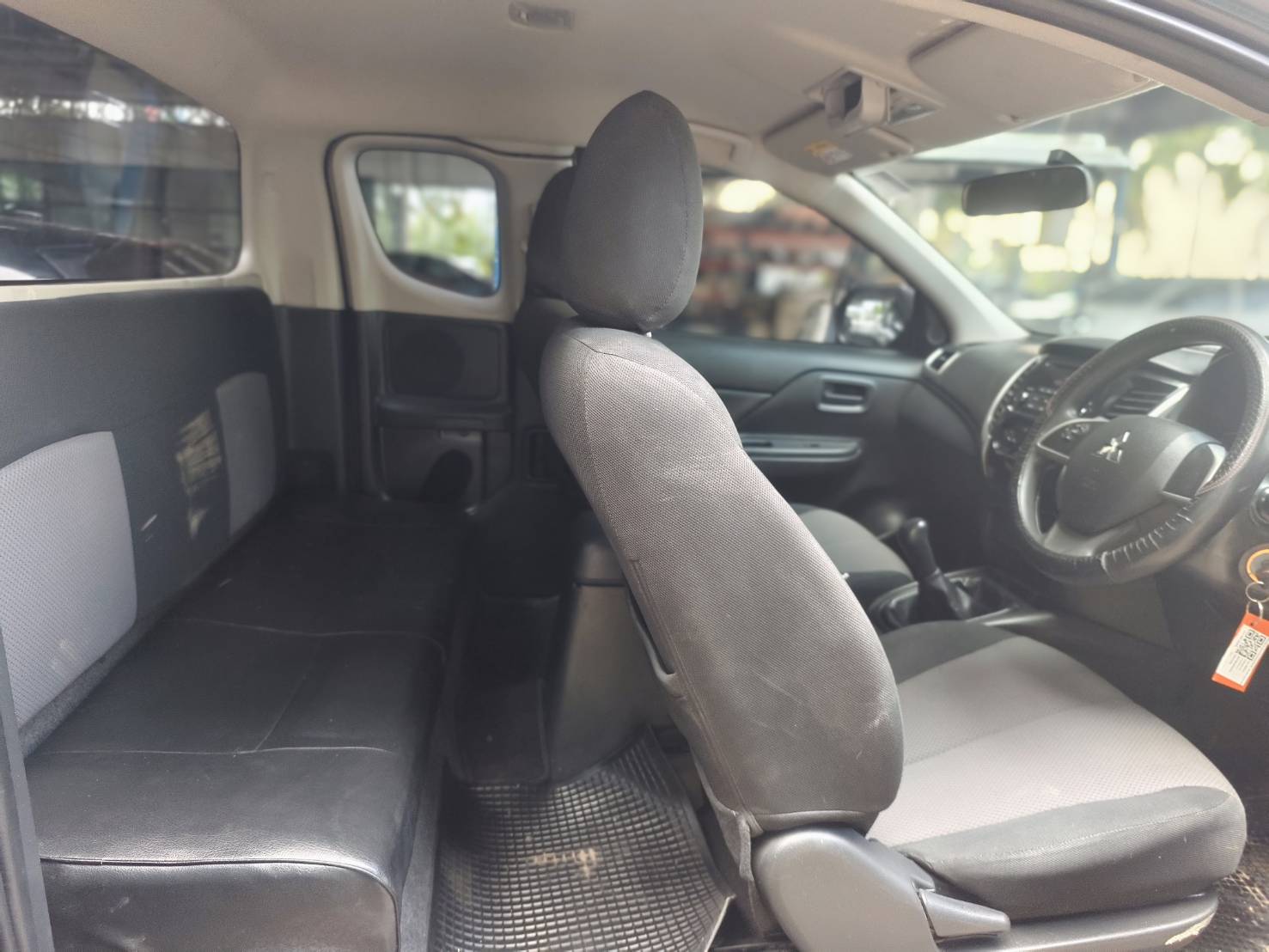 Mitsubishi Triton All New Mega Cab 2.5 GLX MT 2021