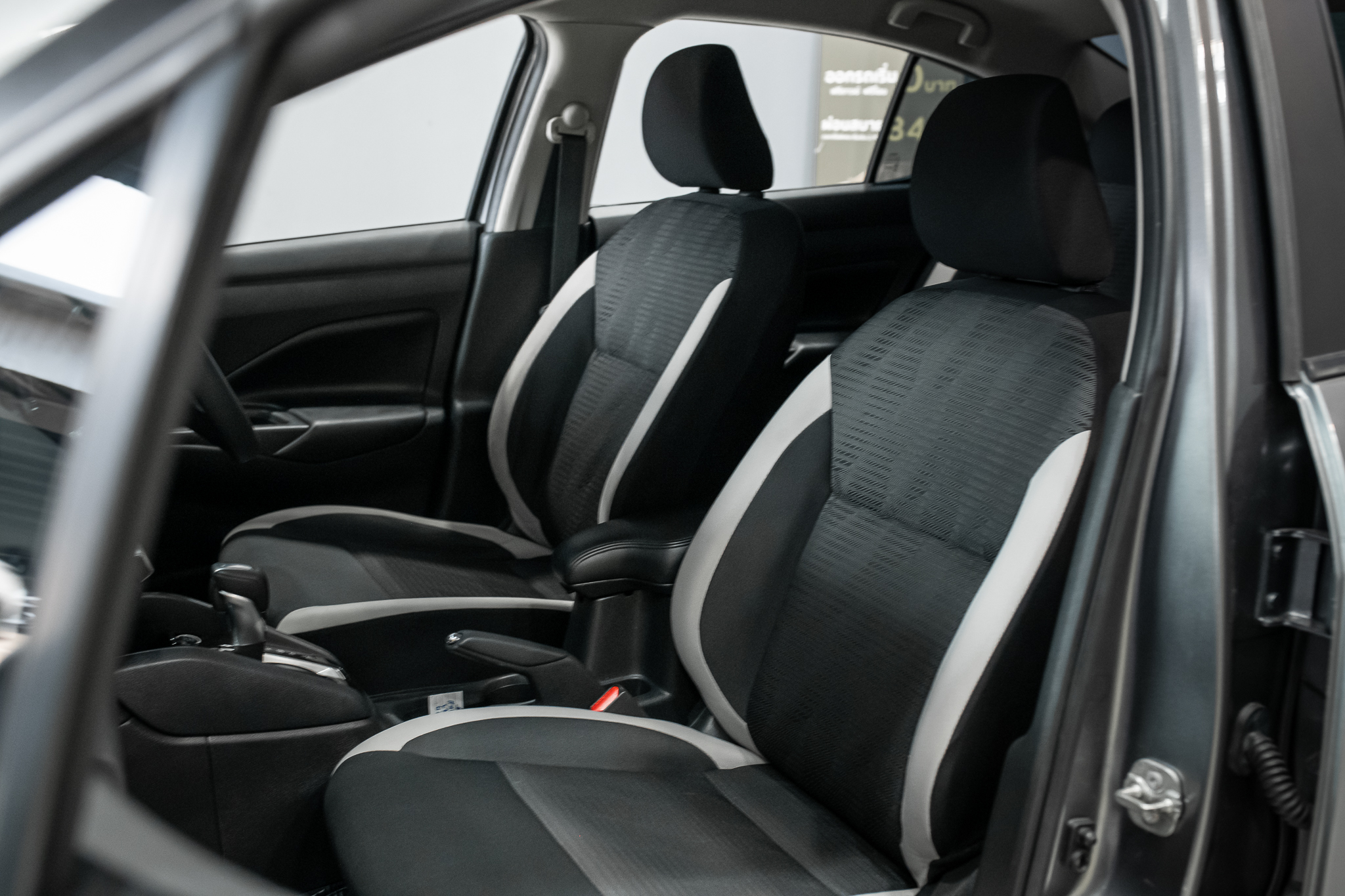 Nissan Almera Turbo 1.0 V Sportech AT 2020