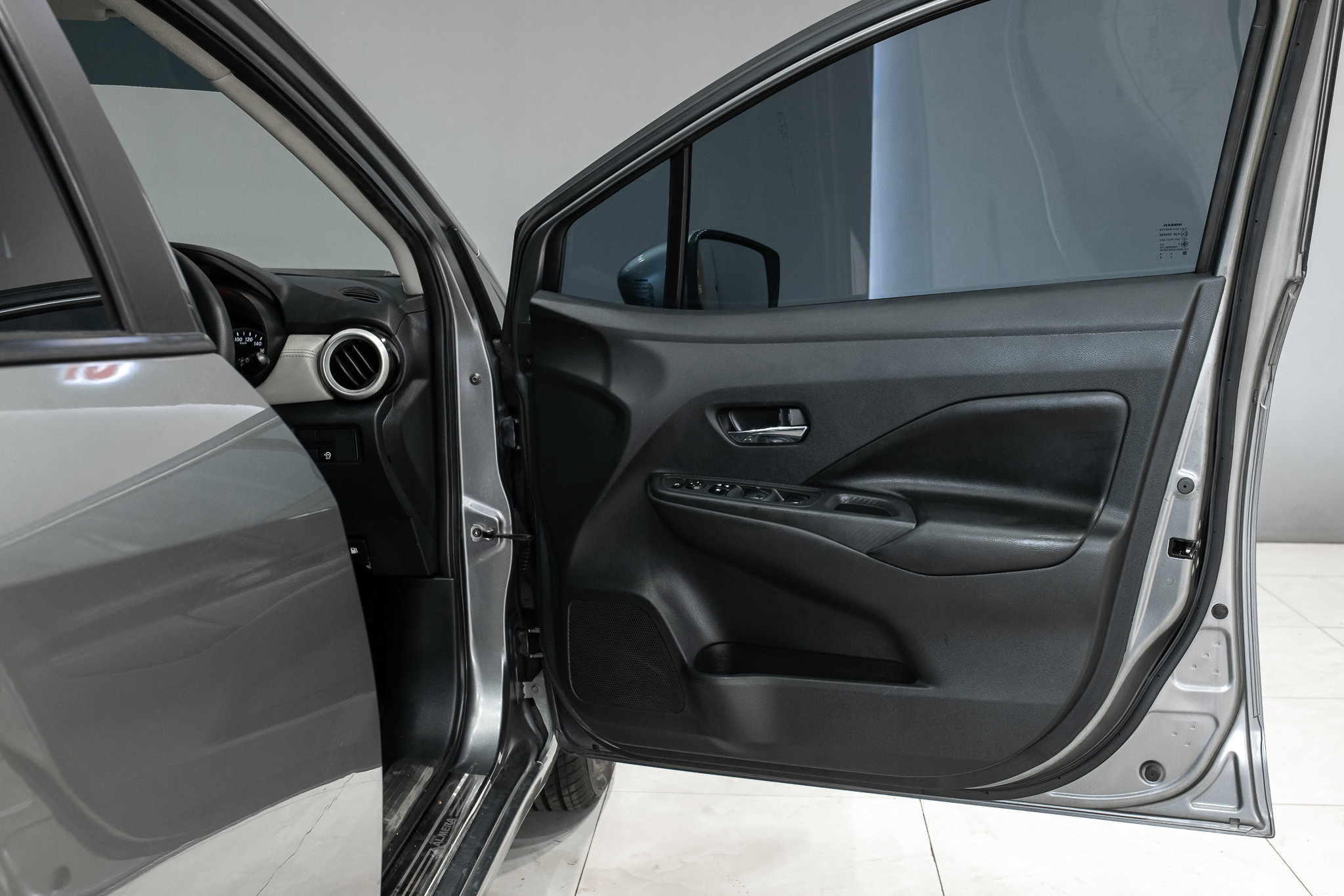Nissan Almera Turbo 1.0 V Sportech AT 2020