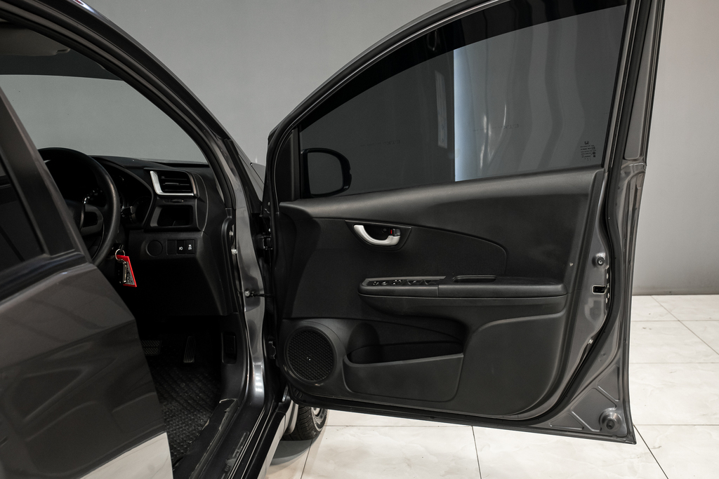 Honda BR-V 1.5 V SUV AT 2017
