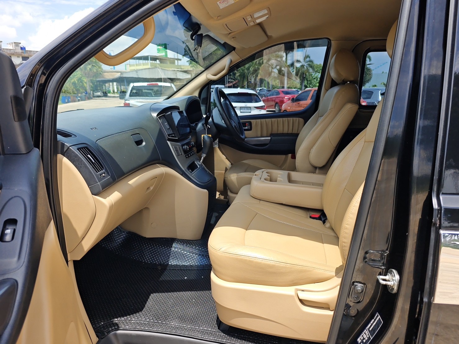 Hyundai H-1 2.5 Elite MPV AT 2018