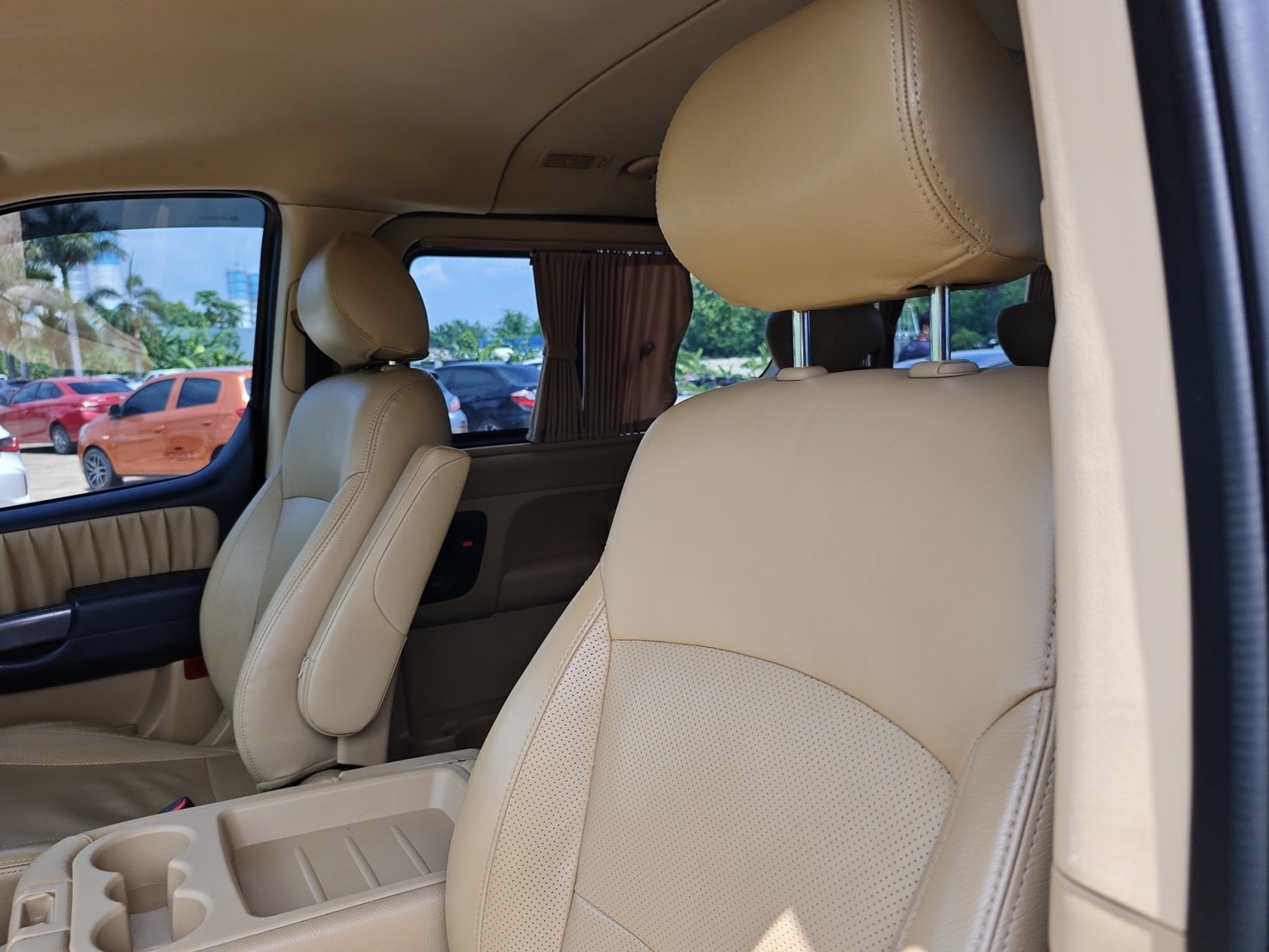 Hyundai H-1 2.5 Elite MPV AT 2018