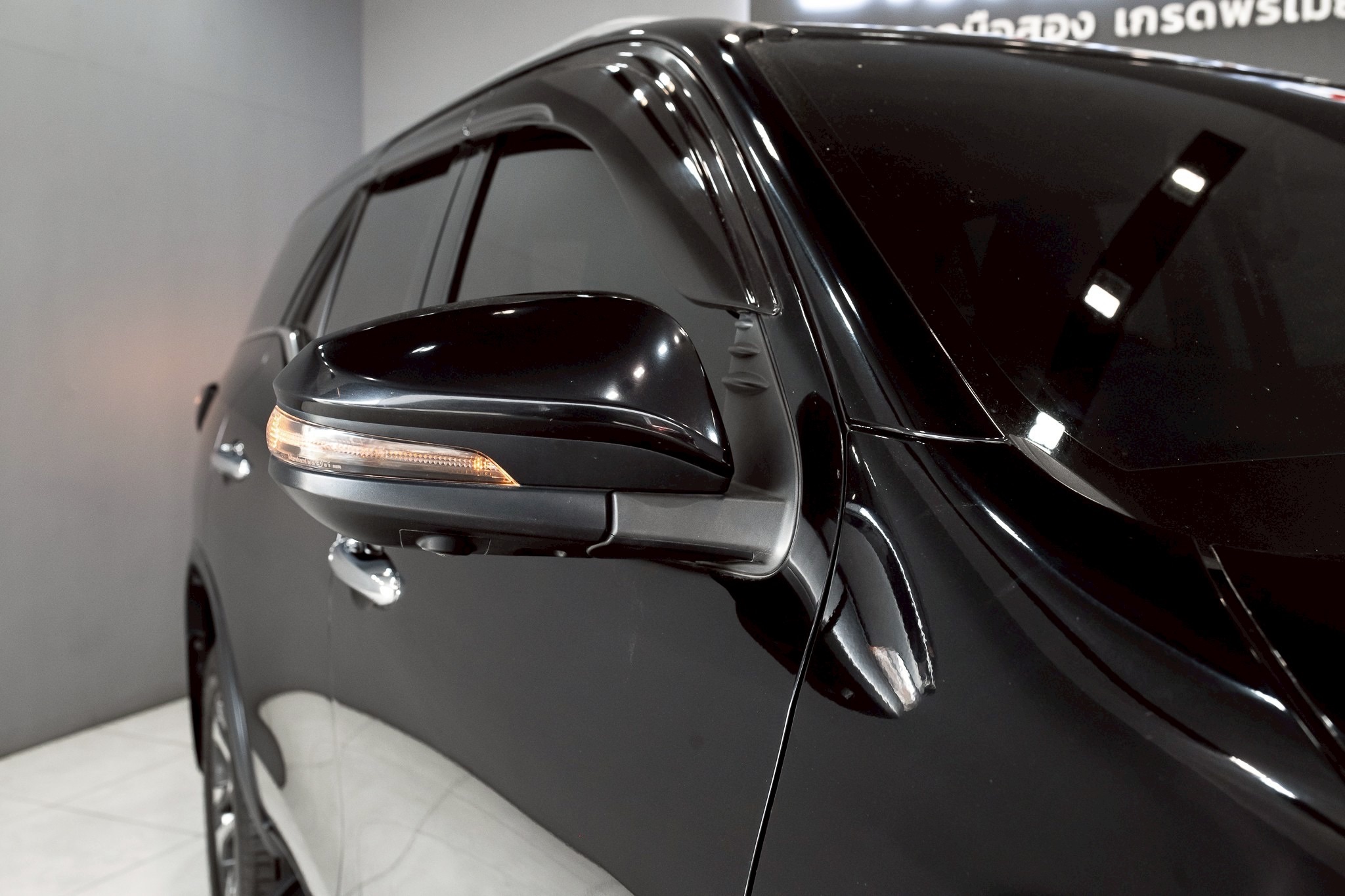 Toyota Fortuner 2.4 Leader V SUV AT 2022