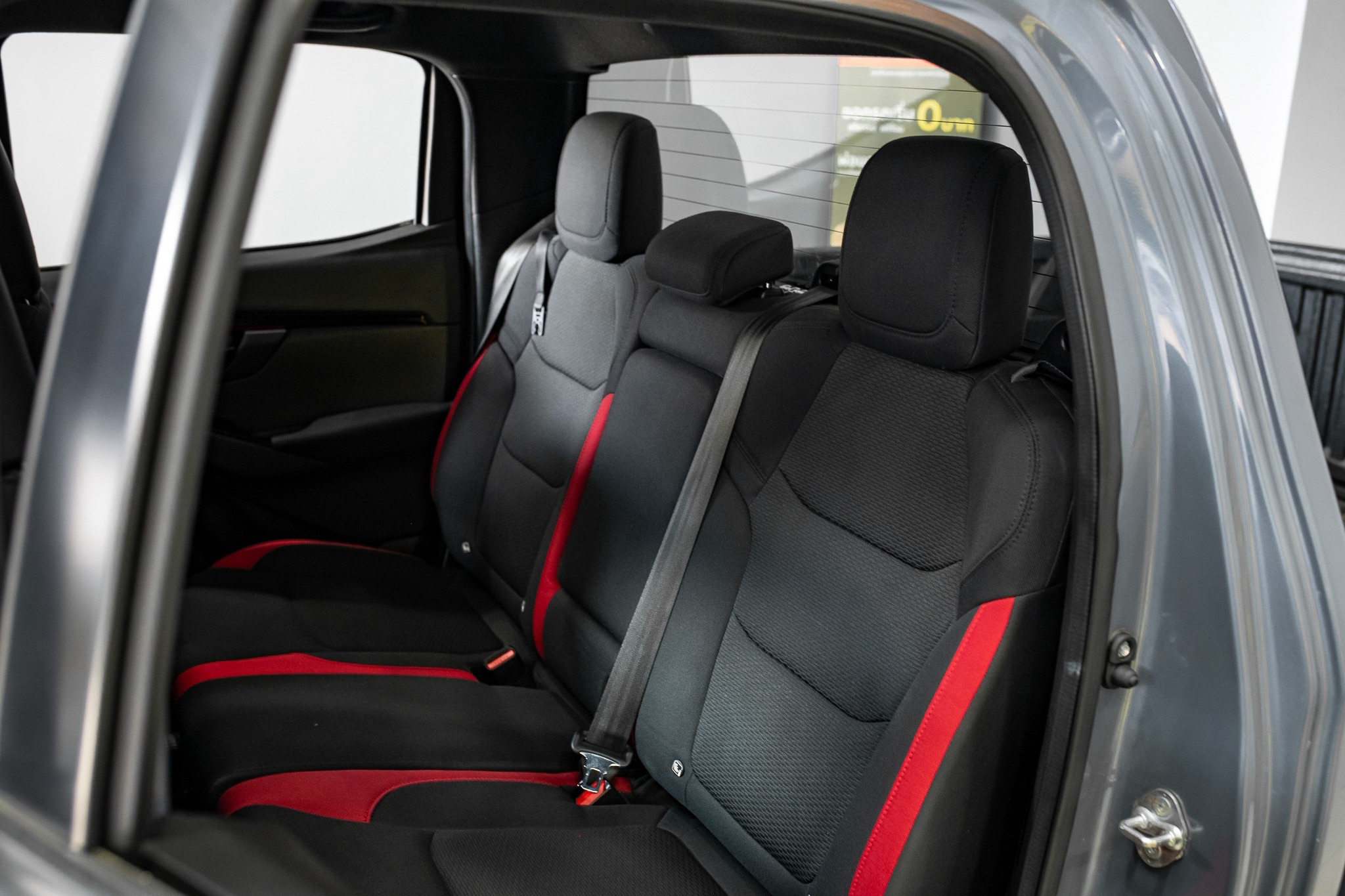 Isuzu D-Max All New Blue Power Cab-4 1.9 Ddi Speed X-series MT 2023