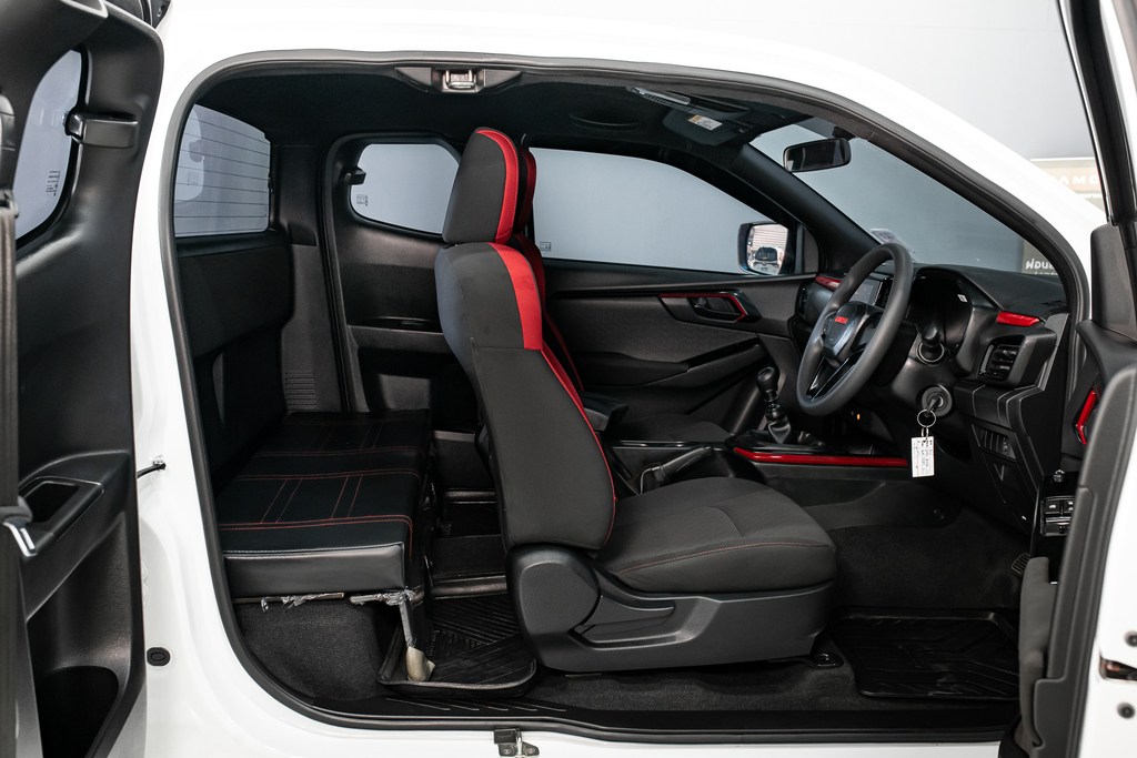 Isuzu D-Max All New Blue Power Spacecab 1.9 Ddi Speed X-series MT 2024