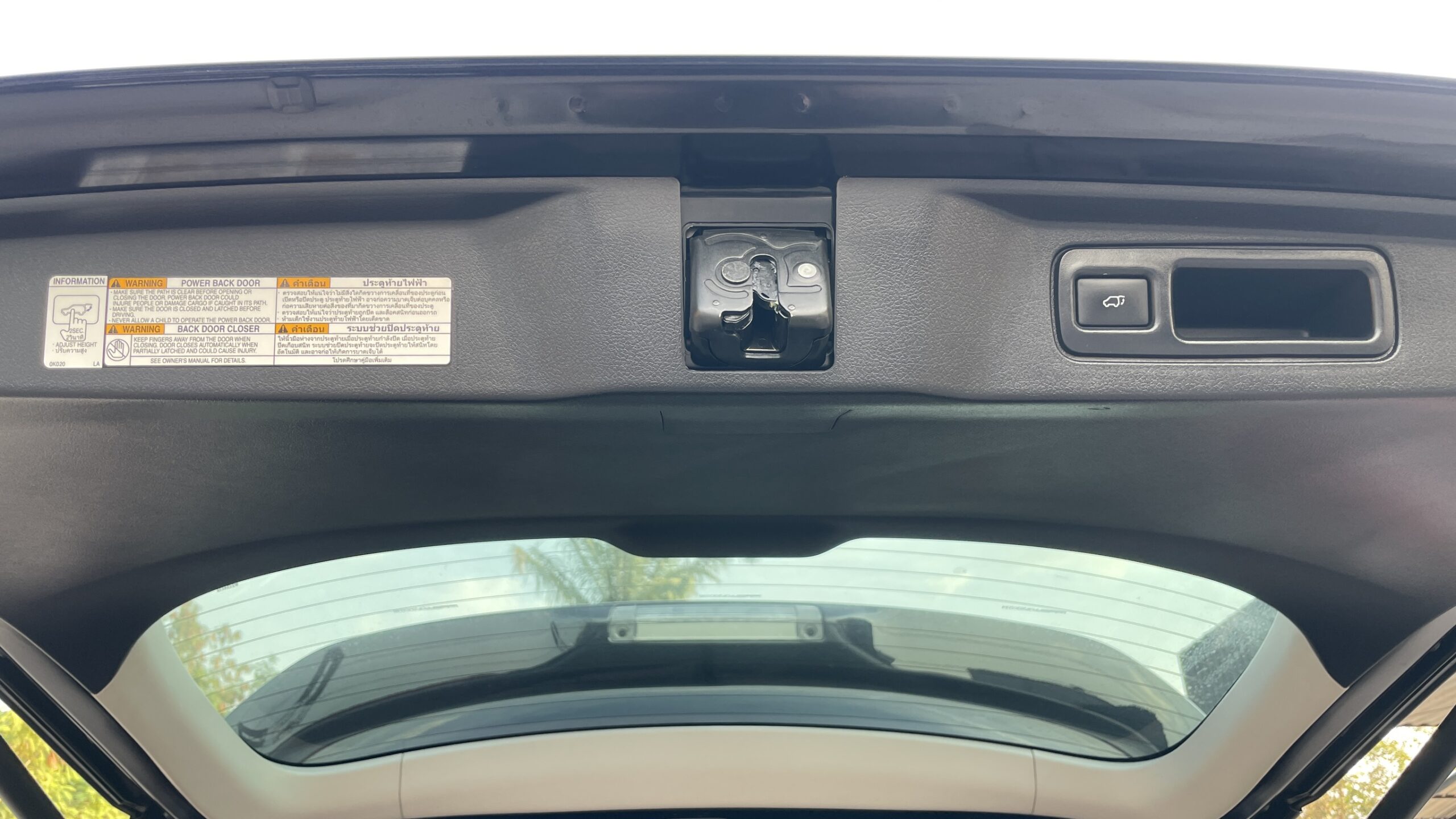 Toyota Fortuner 2.4 Leader V SUV AT 2022