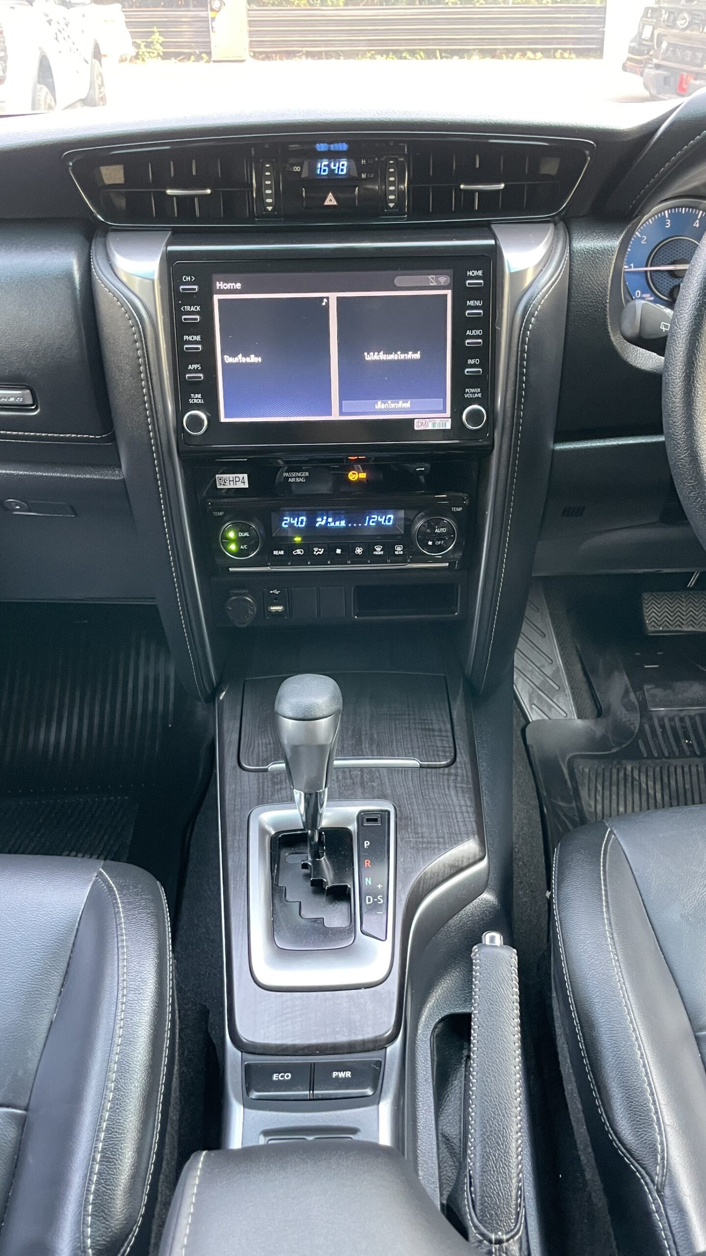 Toyota Fortuner 2.4 Leader V SUV AT 2022