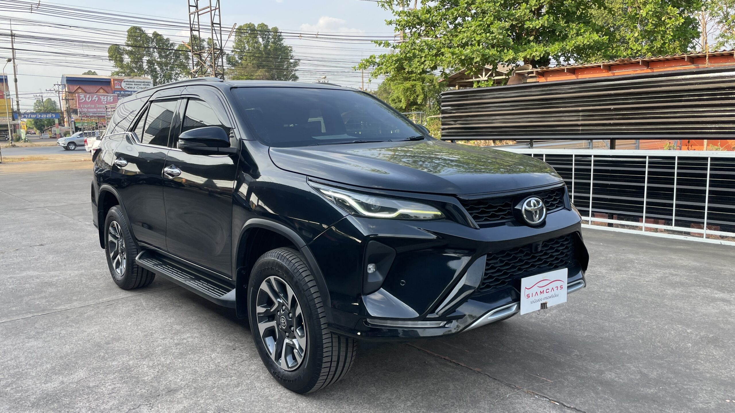 Toyota Fortuner 2.4 Leader V SUV AT 2022