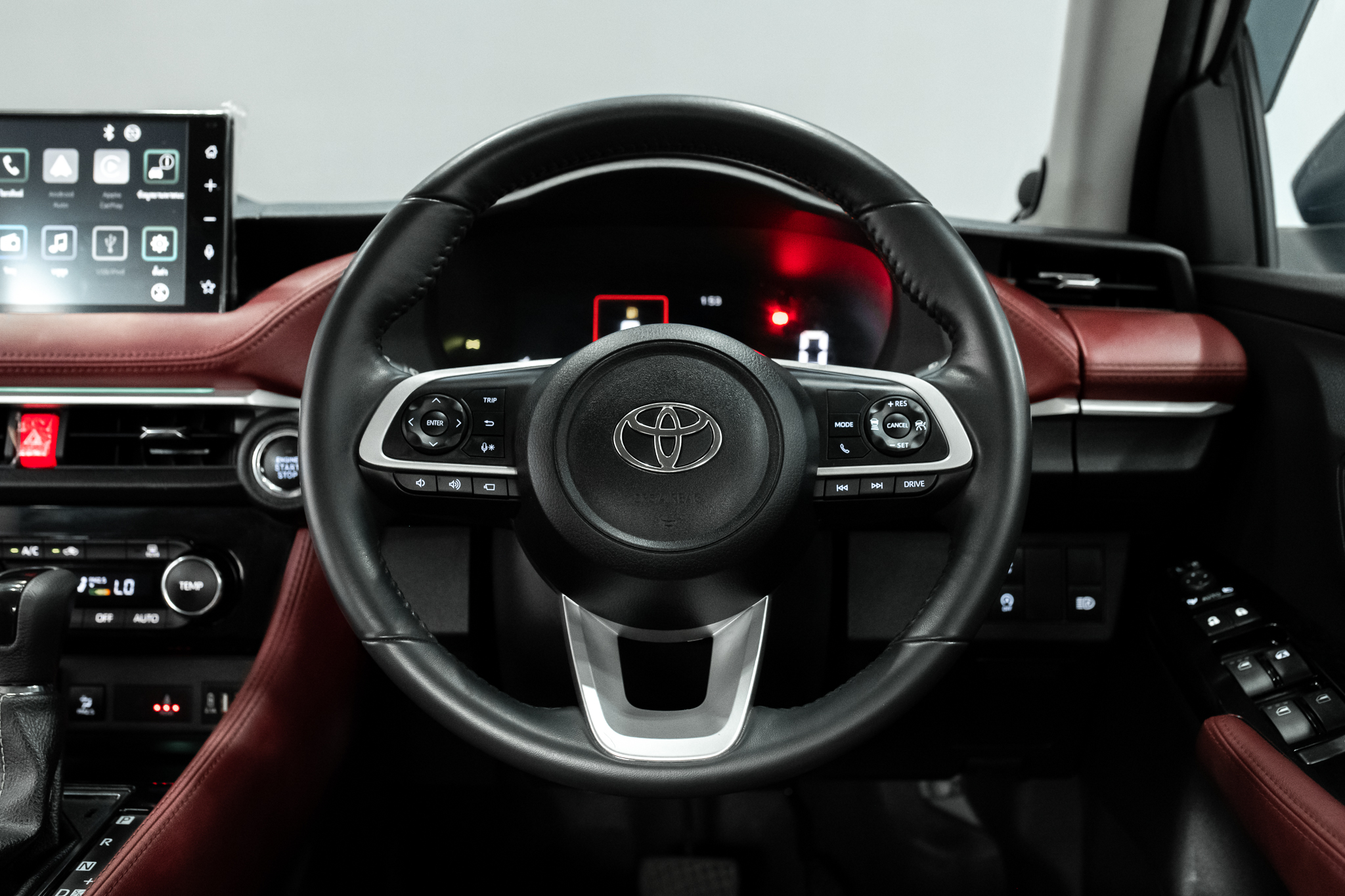 Toyota Yaris ATIV 1.2 Premium Luxury AT 2024