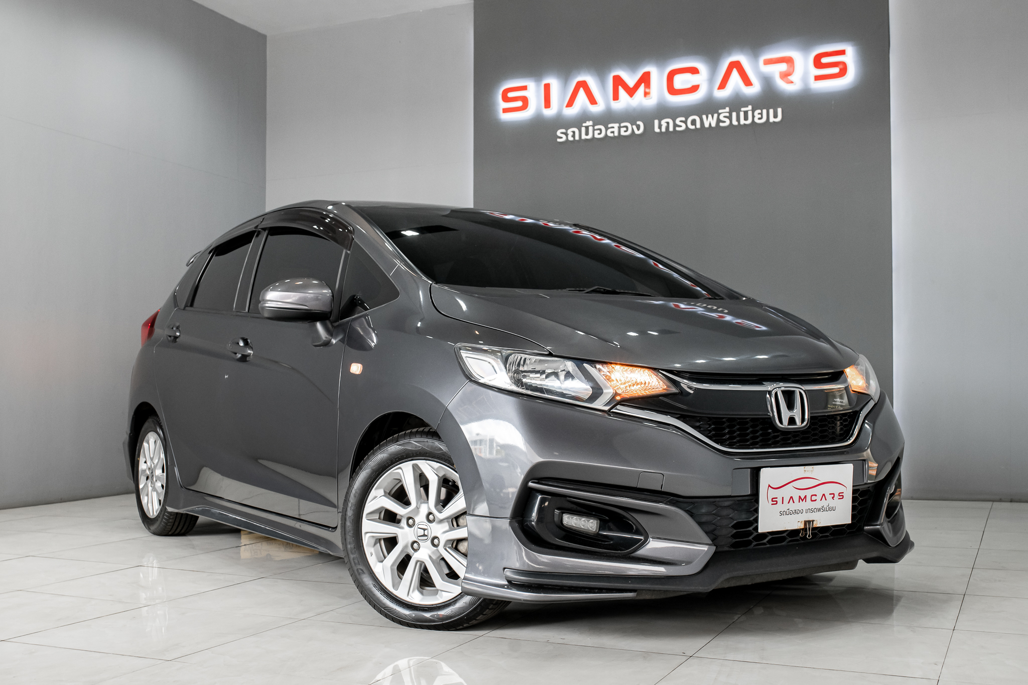 Honda Jazz 1.5 V+ Hatchback AT 2020