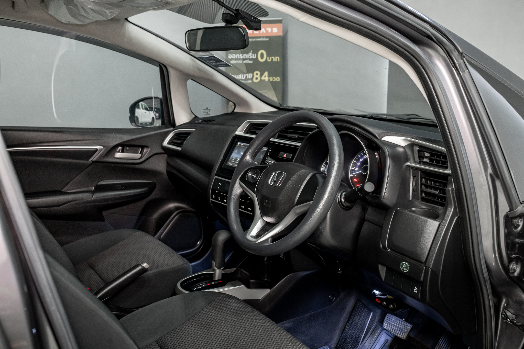 Honda Jazz 1.5 V+ Hatchback AT 2020