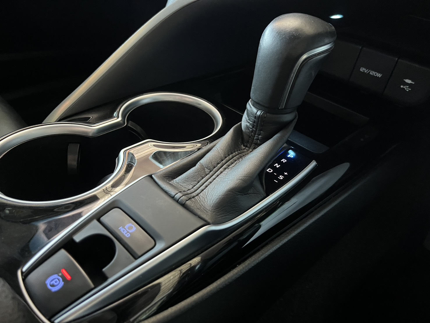 Toyota Camry 2.0 G Sedan AT 2021
