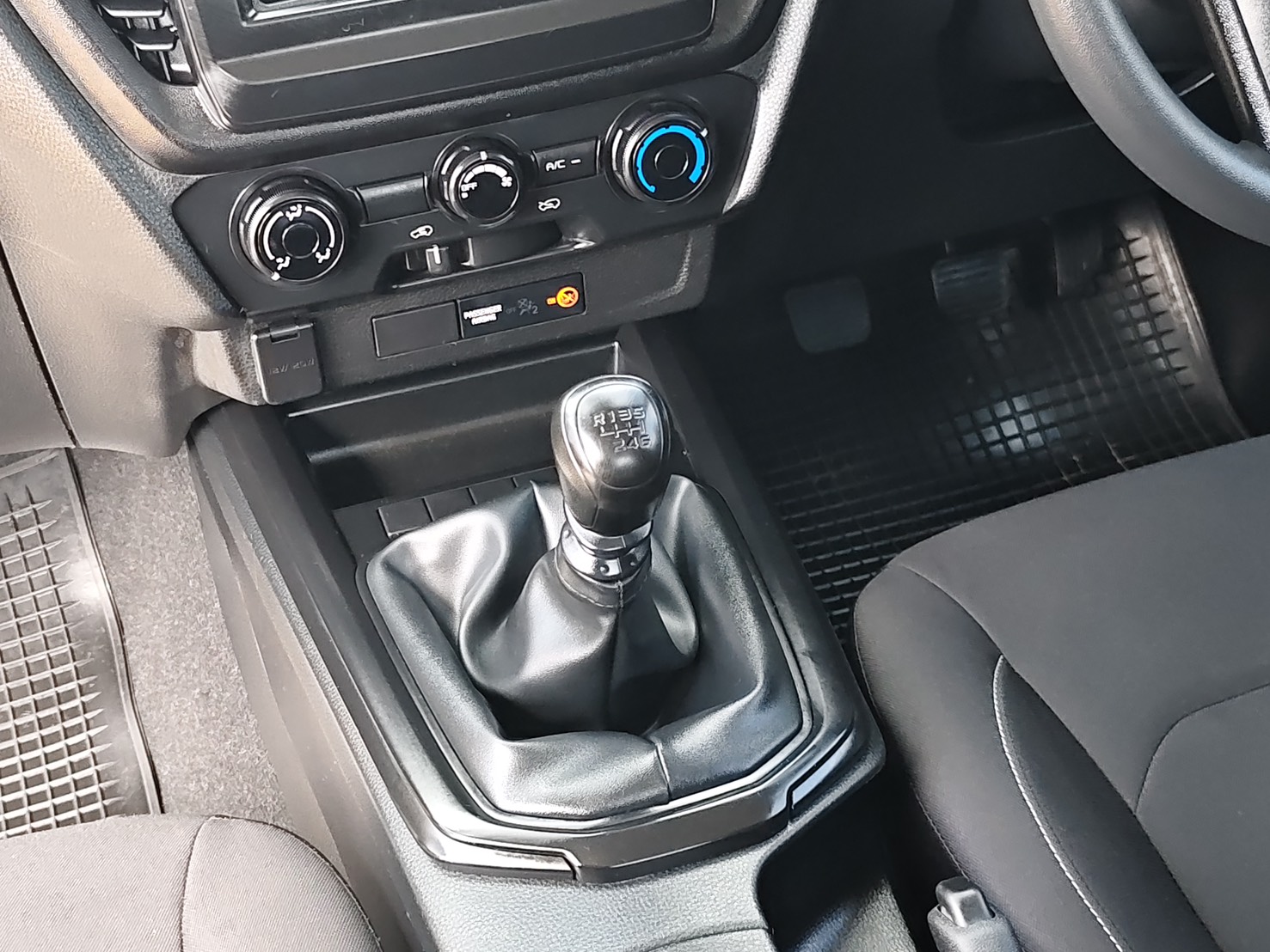 Isuzu D-Max All New Blue Power Spacecab 1.9 Ddi S MT 2021