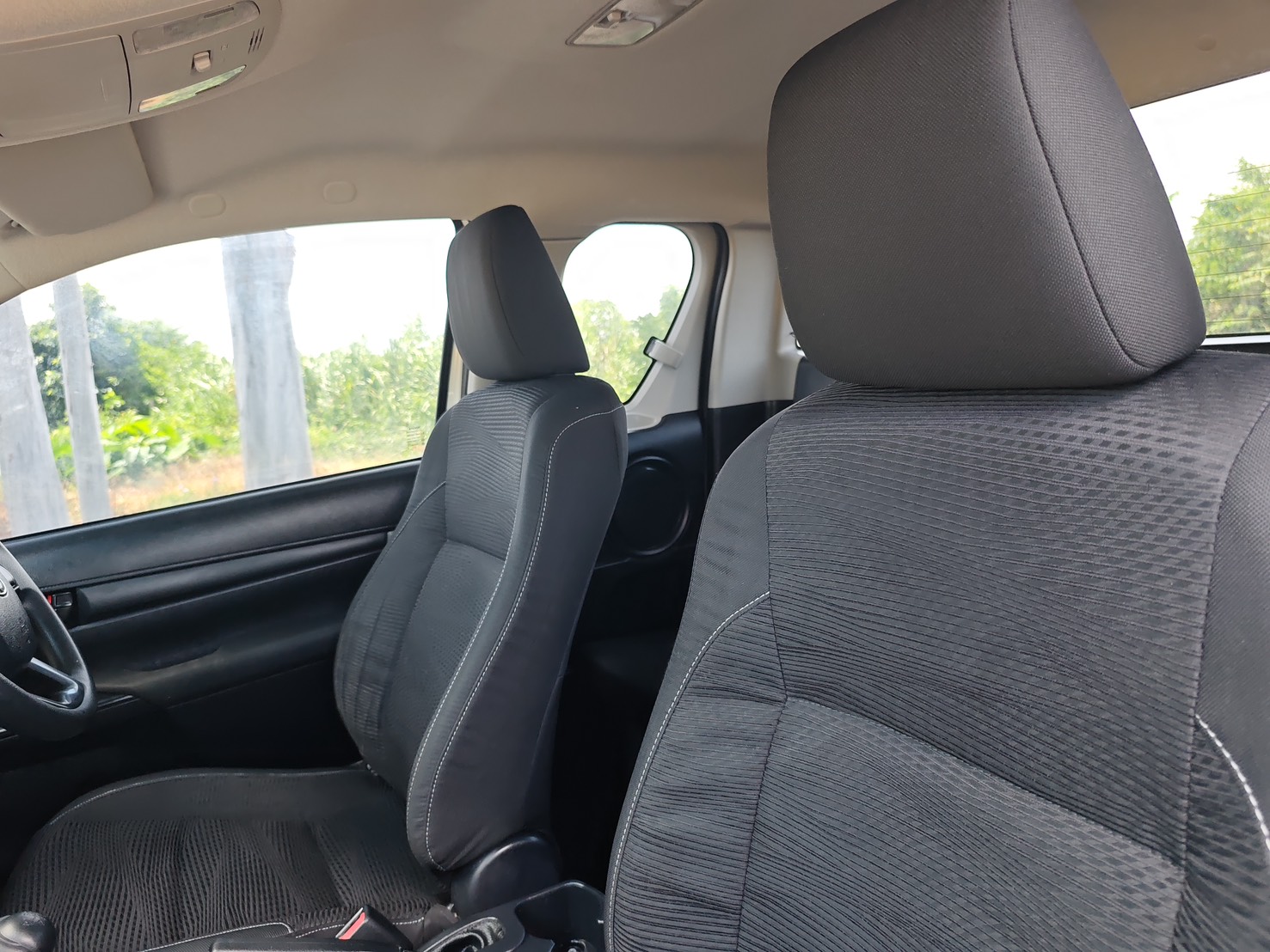 Toyota Hilux Revo Smart Cab 2.4 J Plus Z Edition MT 2020