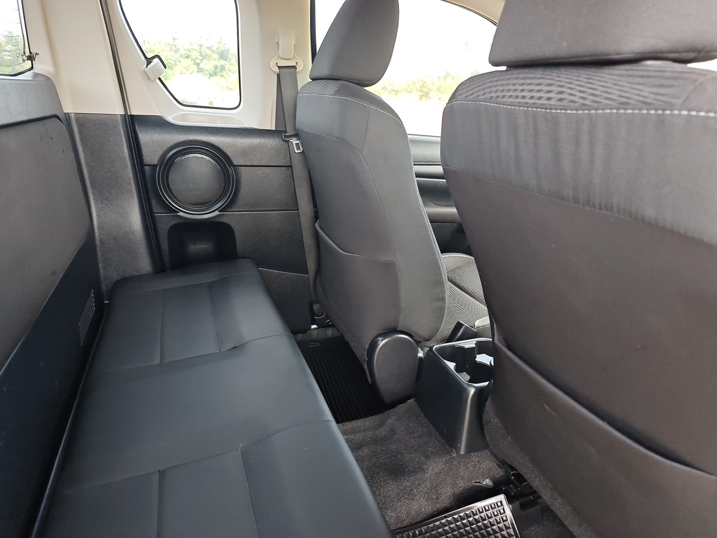 Toyota Hilux Revo Smart Cab 2.4 J Plus Z Edition MT 2020