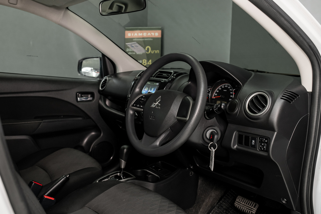 Mitsubishi Mirage 1.2 Active Dynamic Shield Sedan AT ปี 2021