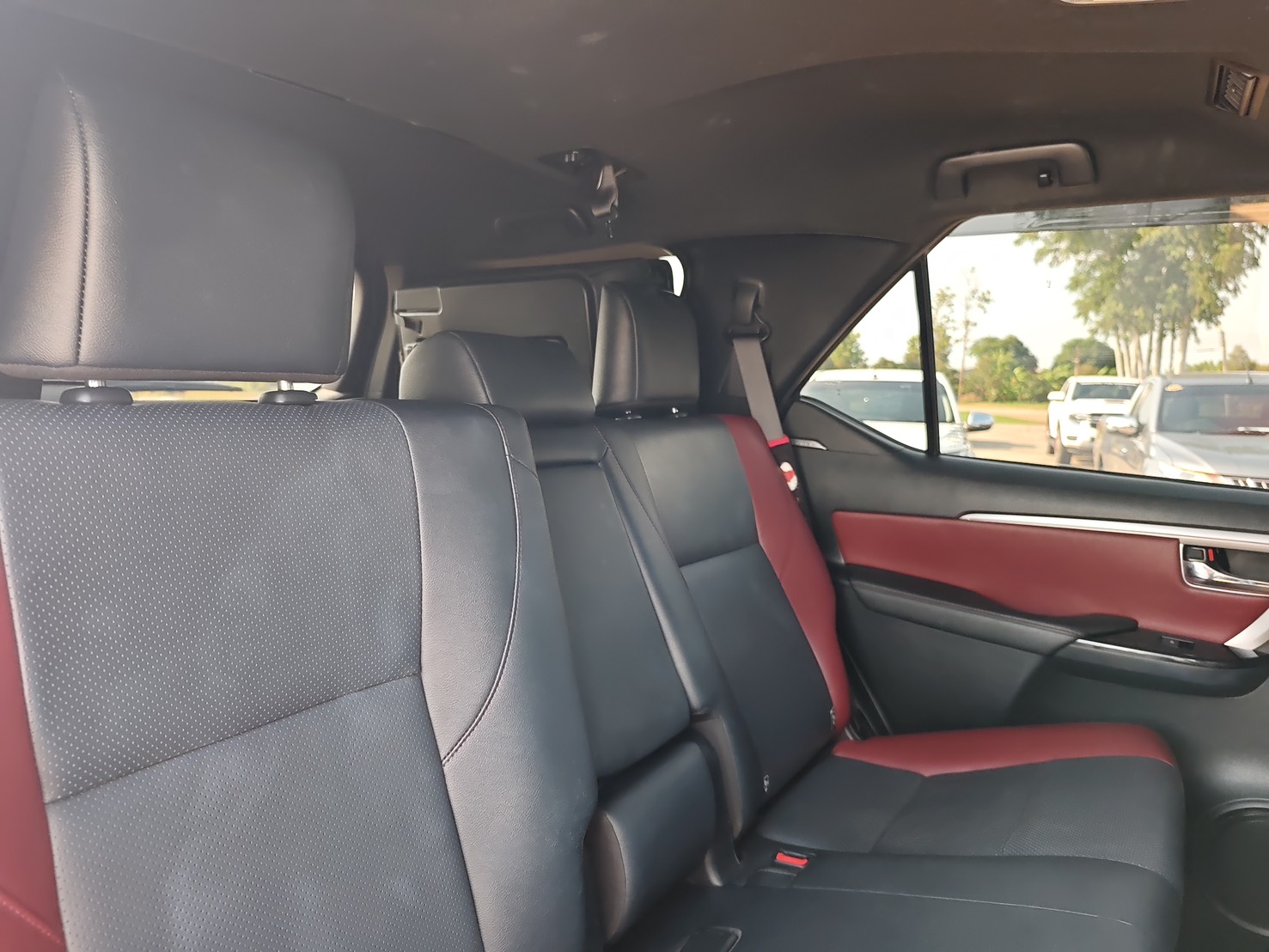 Toyota Fortuner 2.4 Legender SUV AT 2023
