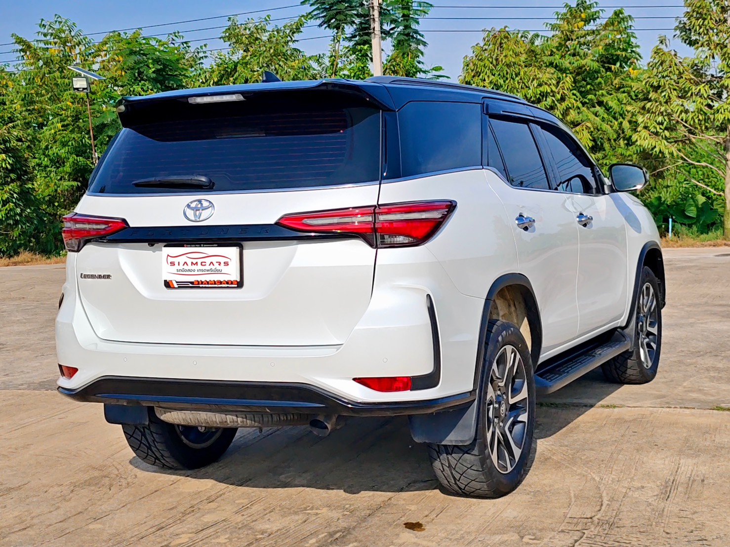 Toyota Fortuner 2.4 Legender SUV AT 2023