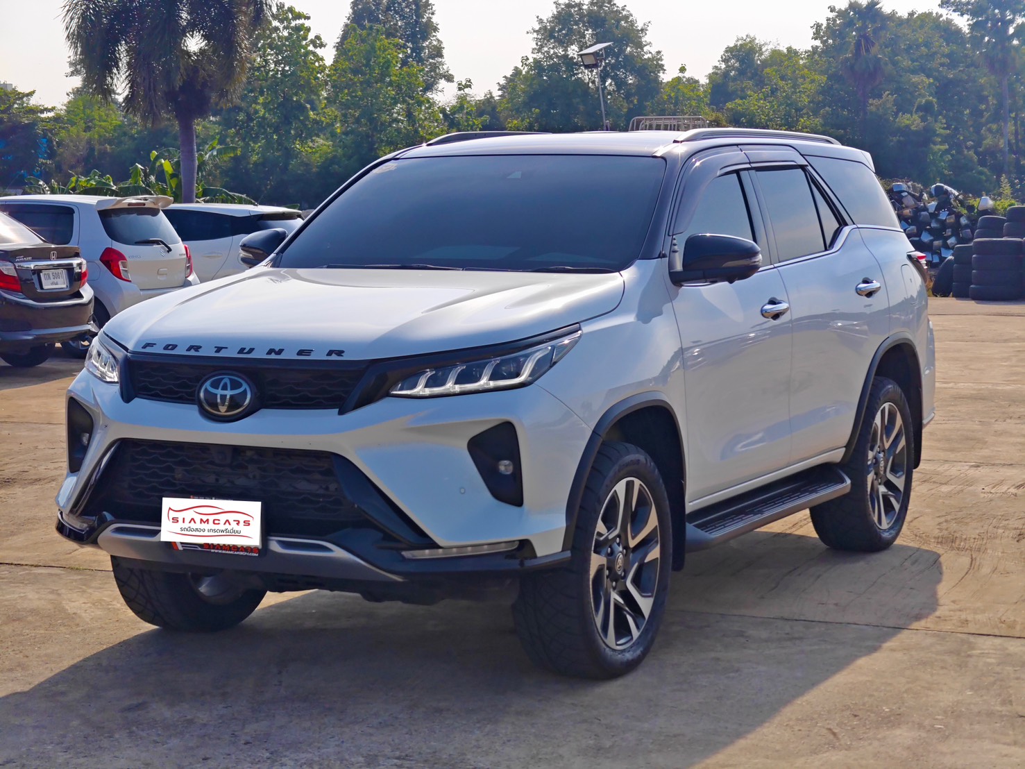 Toyota Fortuner 2.4 Legender SUV AT 2023