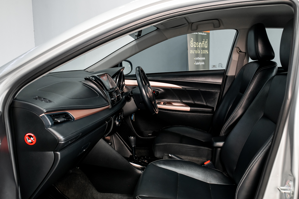Toyota Vios 1.5 Mid Sedan AT ปี 2021