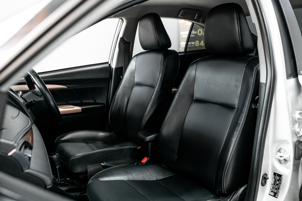 Toyota Vios 1.5 Mid Sedan AT ปี 2021
