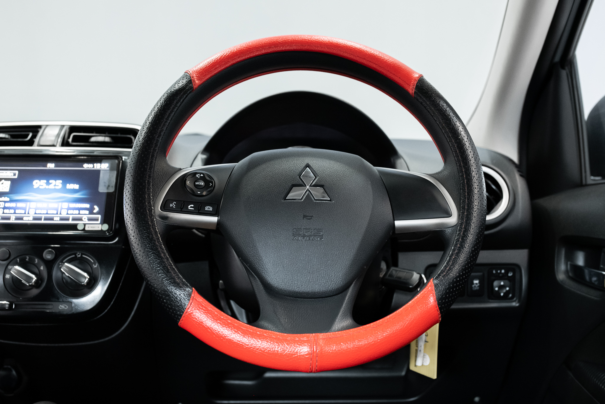 Mitsubishi Attrage 1.2 GLX Dynamic Shield Sedan AT ปี 2021