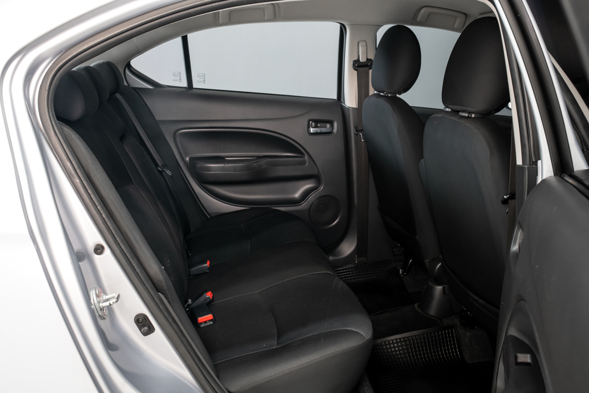 Mitsubishi Attrage 1.2 GLX Dynamic Shield Sedan AT ปี 2021