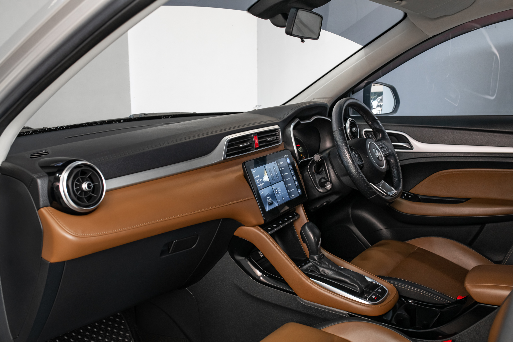 MG ZS 1.5 X+ Sunroof SUV AT 2021