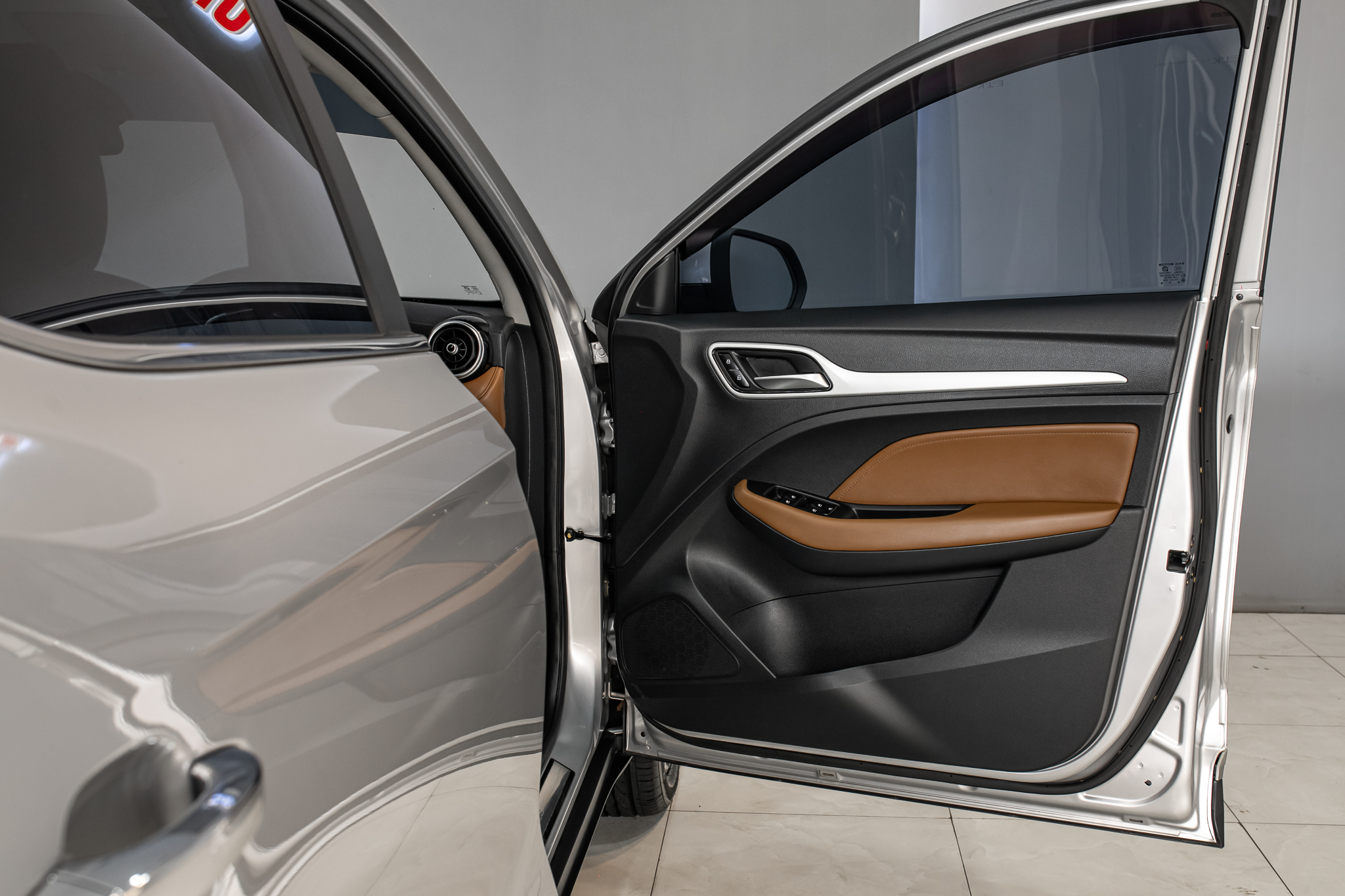 MG ZS 1.5 X+ Sunroof SUV AT 2021