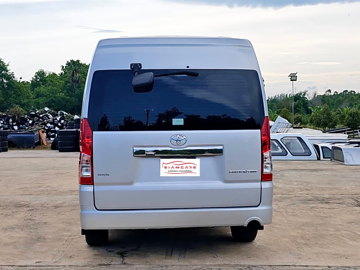 TOYOTA COMMUTER 2.8 Diesel MPV MT 2019