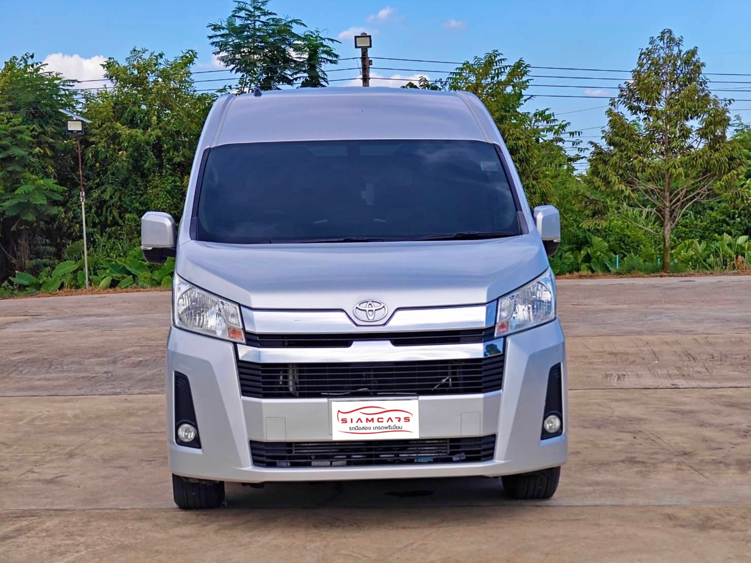 TOYOTA COMMUTER 2.8 Diesel MPV MT 2019