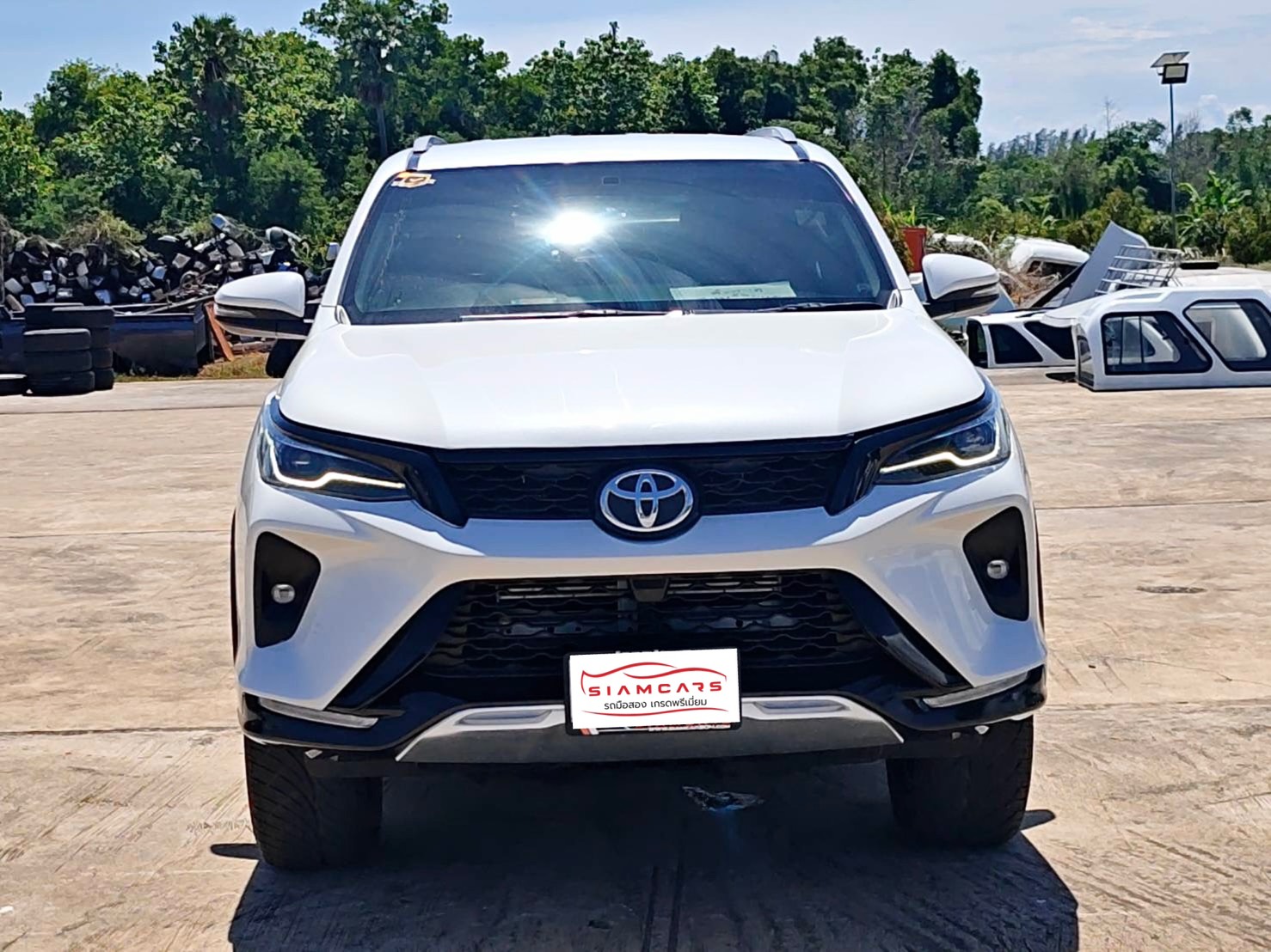 Toyota Fortuner 2.4 Leader G SUV AT 2023
