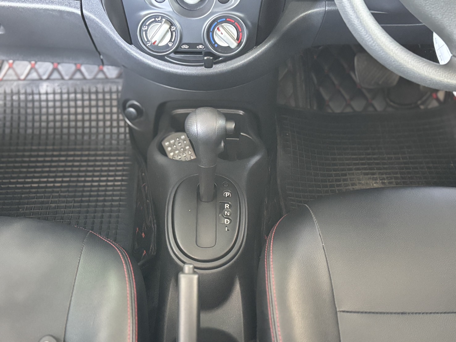 Nissan March 1.2 EL Hatchback AT 2018