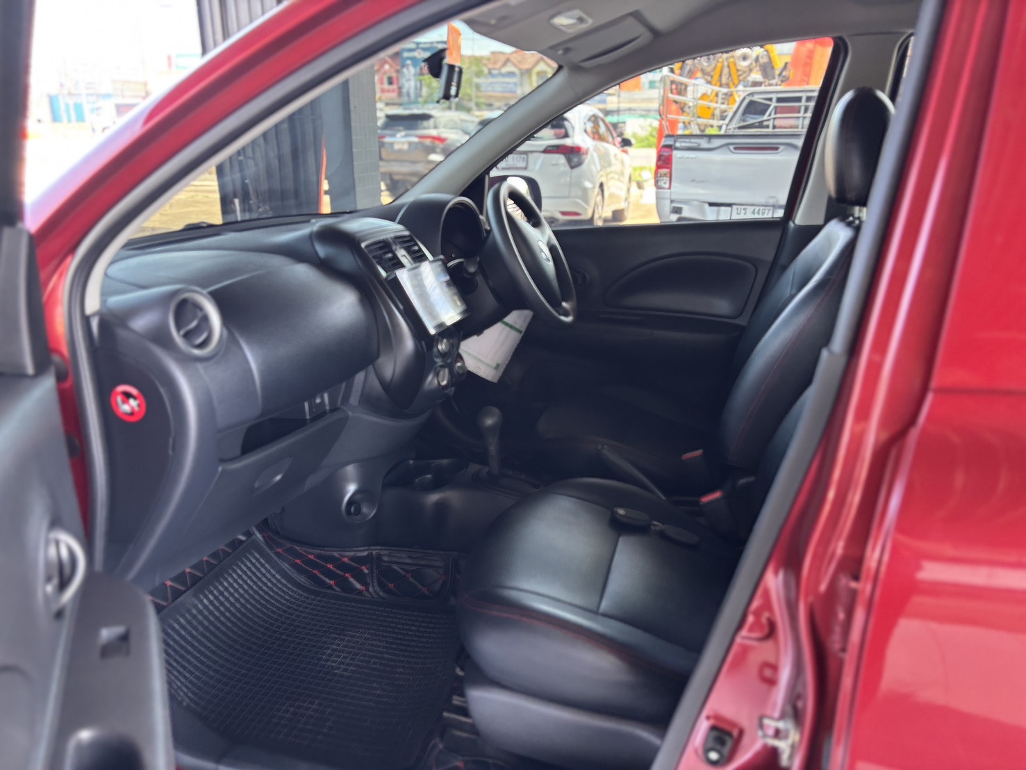 Nissan March 1.2 EL Hatchback AT 2018