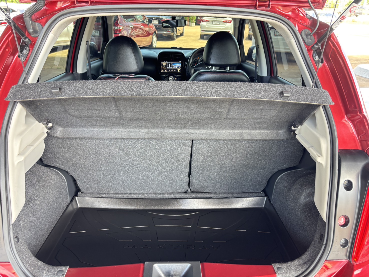 Nissan March 1.2 EL Hatchback AT 2018