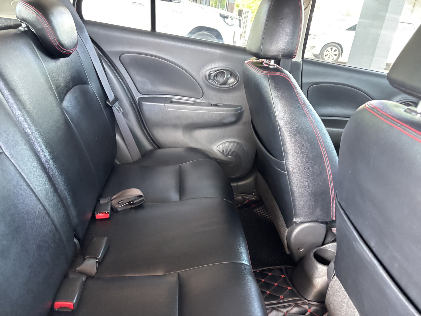 Nissan March 1.2 EL Hatchback AT 2018