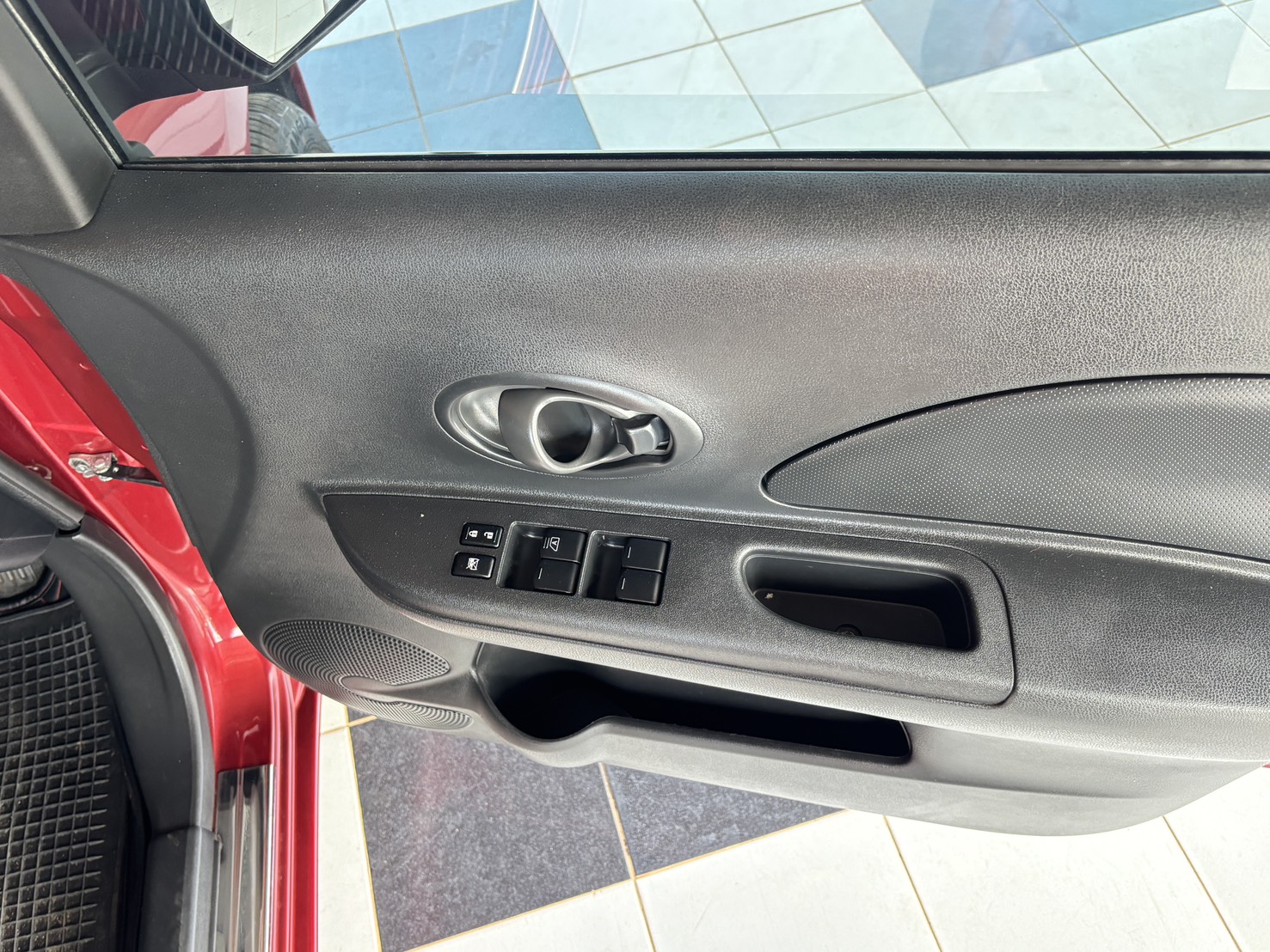 Nissan March 1.2 EL Hatchback AT 2018
