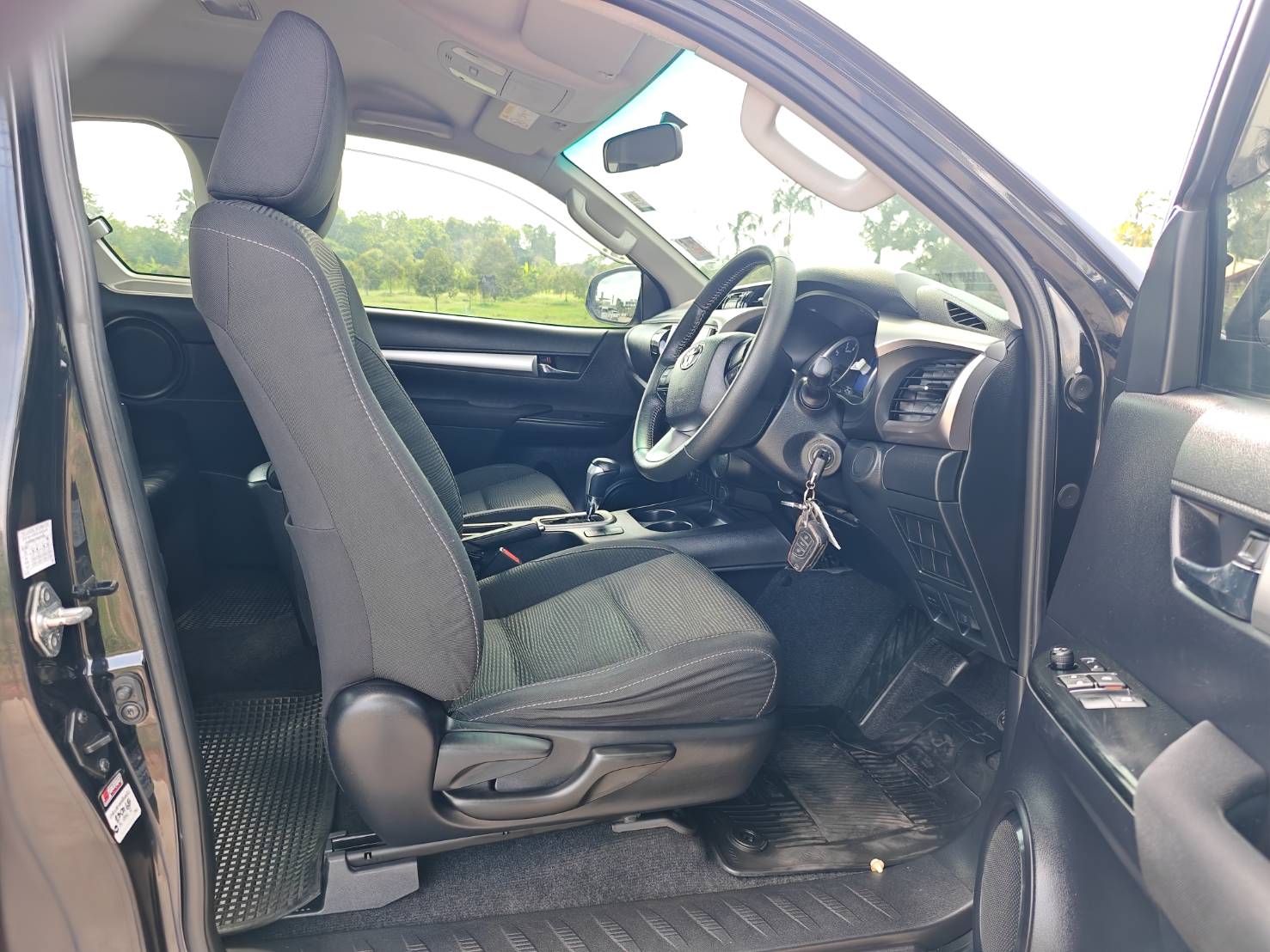Toyota Hilux Revo Smart Cab 2.4 E Plus Prerunner AT 2019