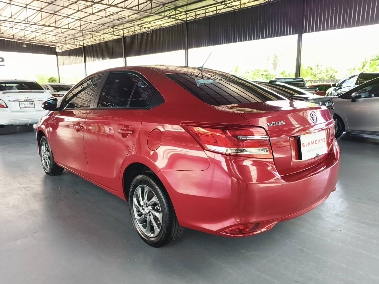 Toyota Vios 1.5 Mid Sedan AT ปี 2021