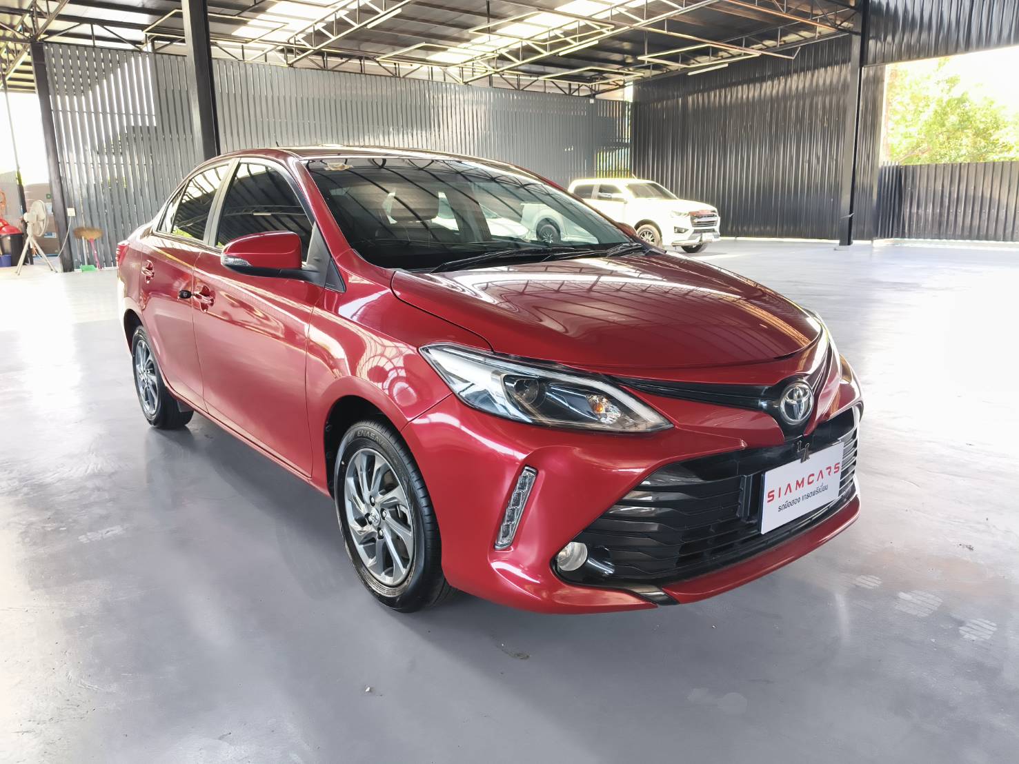 Toyota Vios 1.5 Mid Sedan AT ปี 2021
