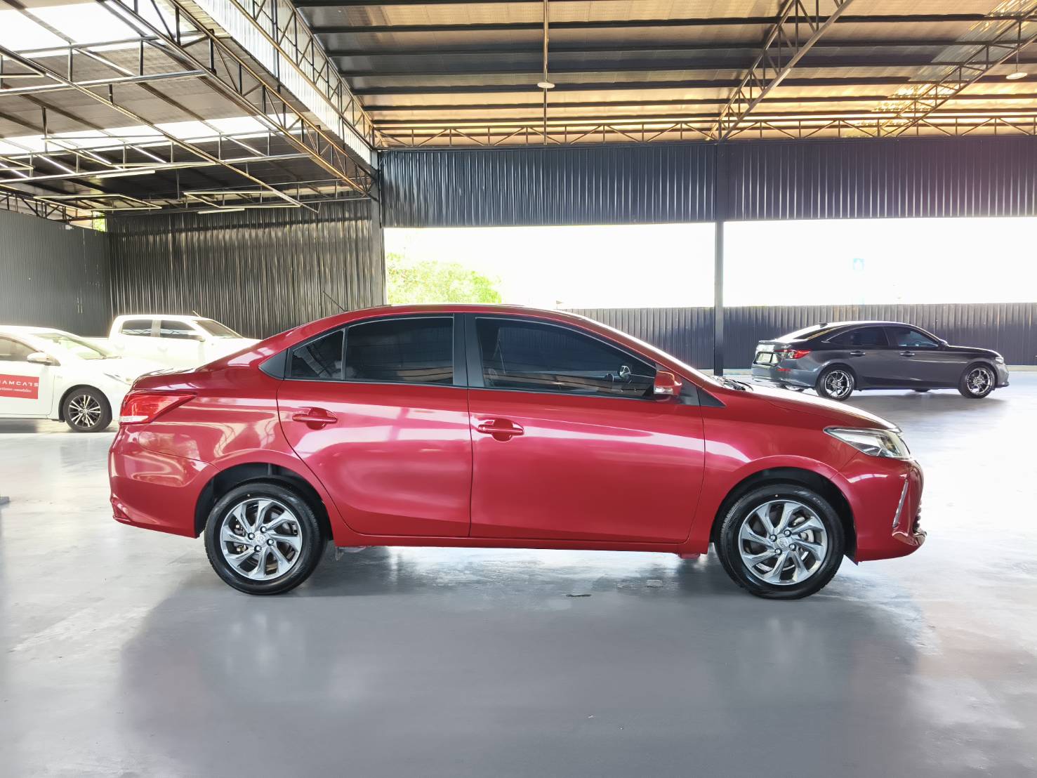 Toyota Vios 1.5 Mid Sedan AT ปี 2021