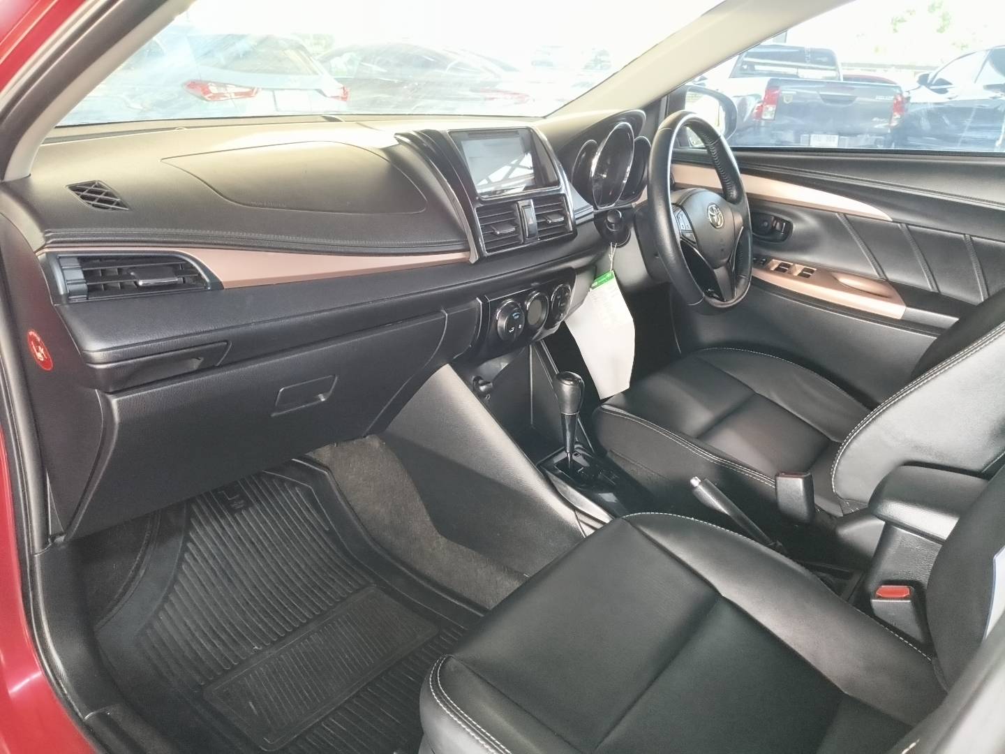 Toyota Vios 1.5 Mid Sedan AT ปี 2021