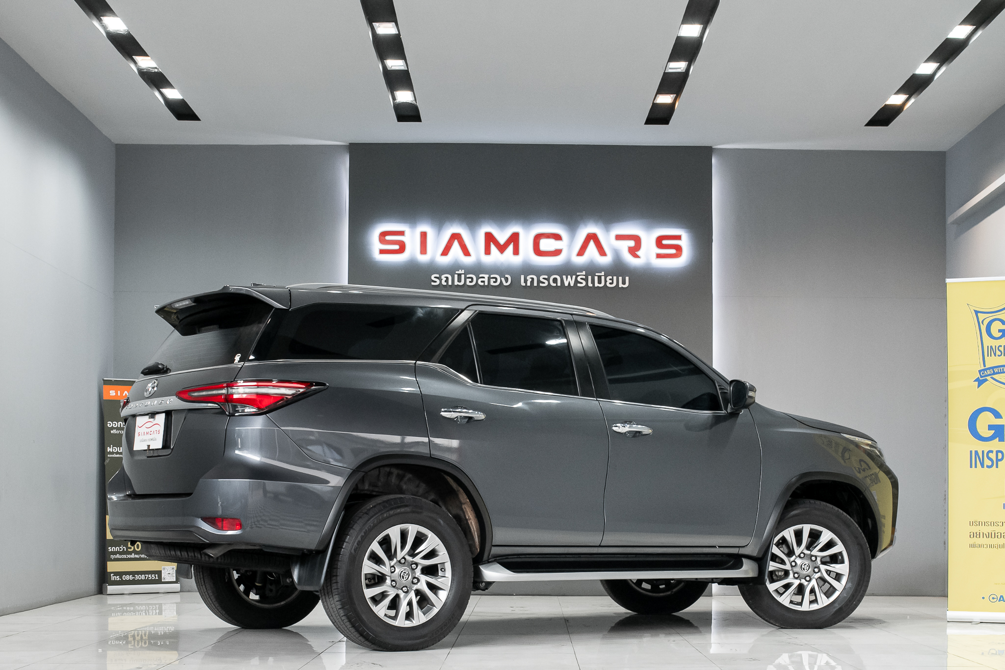 Toyota Fortuner 2.4 V SUV AT 2021