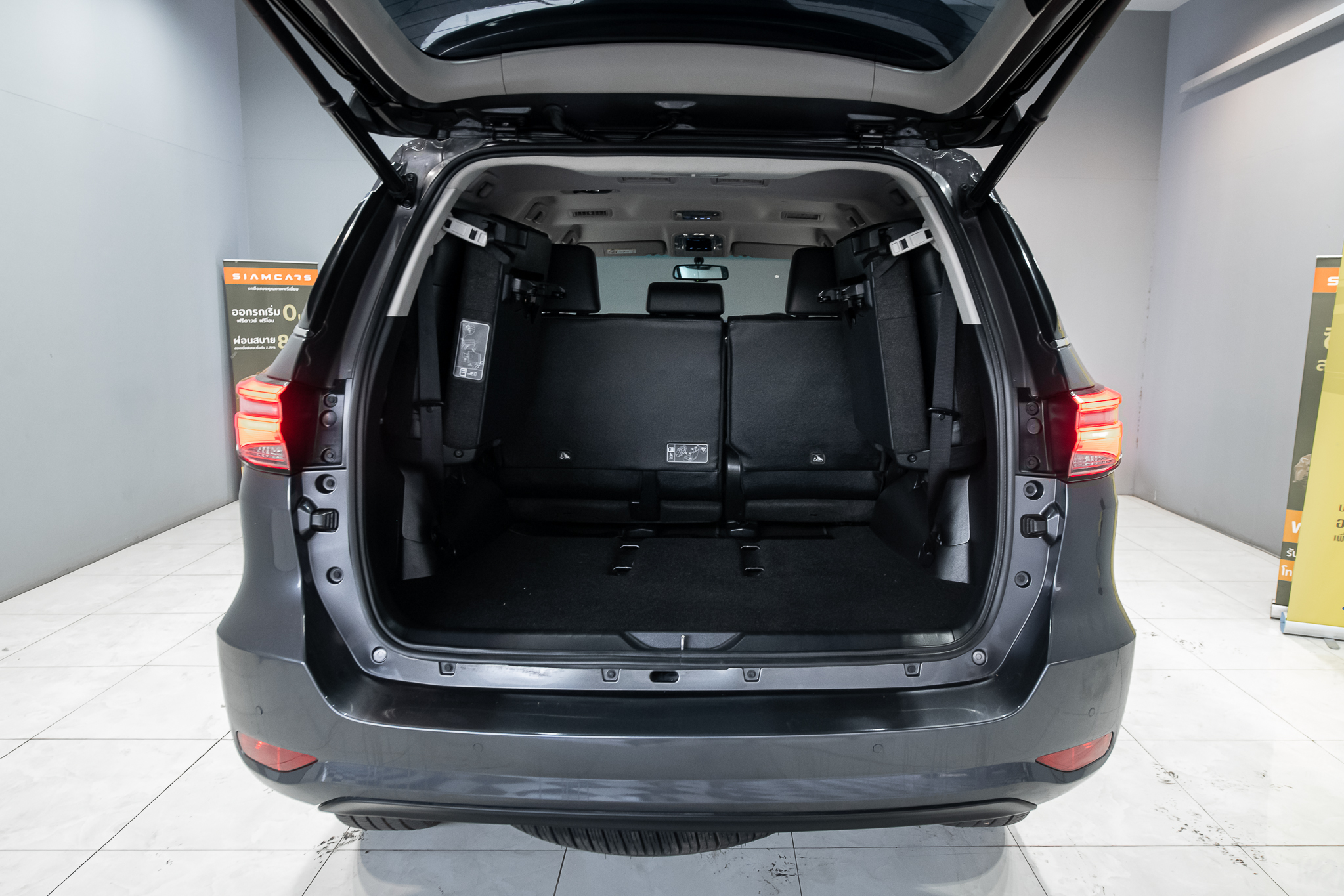 Toyota Fortuner 2.4 V SUV AT 2021