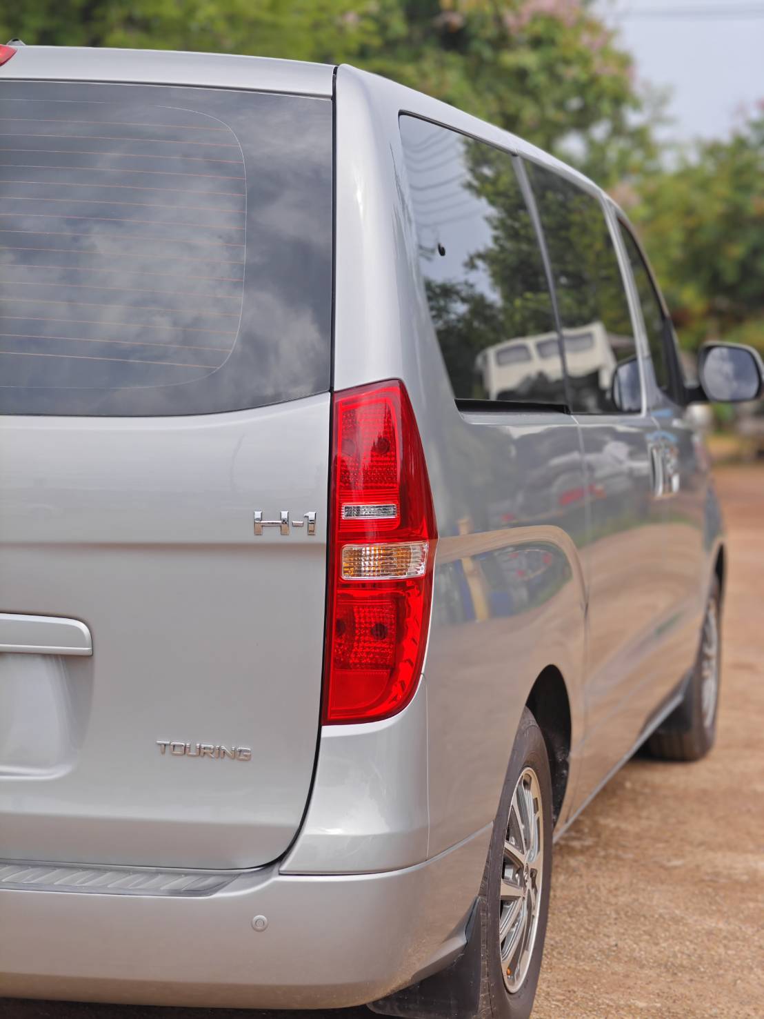 Hyundai H-1 2.5 Touring MPV AT 2019