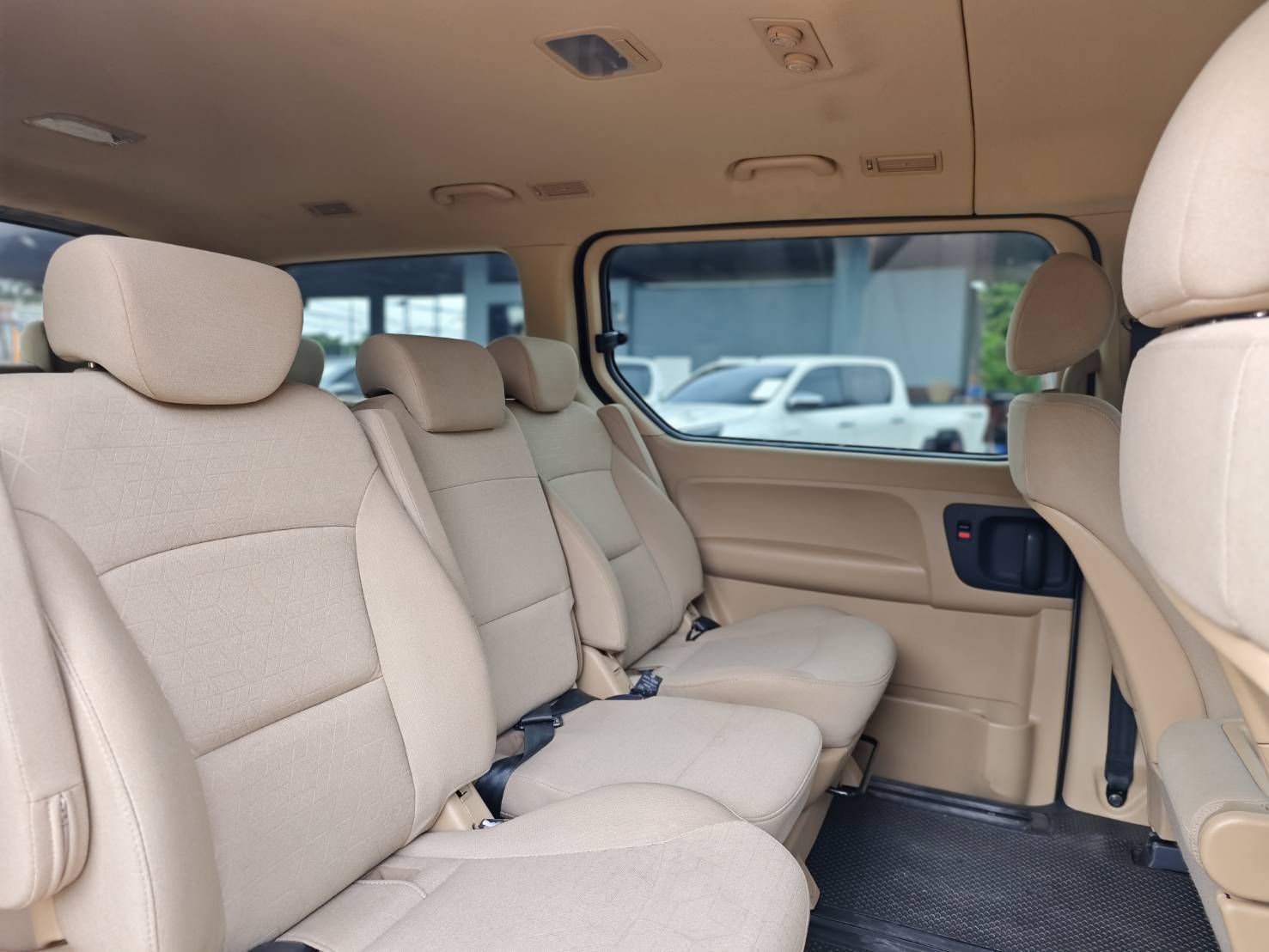 Hyundai H-1 2.5 Touring MPV AT 2019