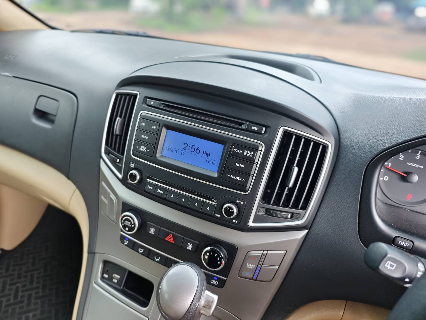 Hyundai H-1 2.5 Touring MPV AT 2019