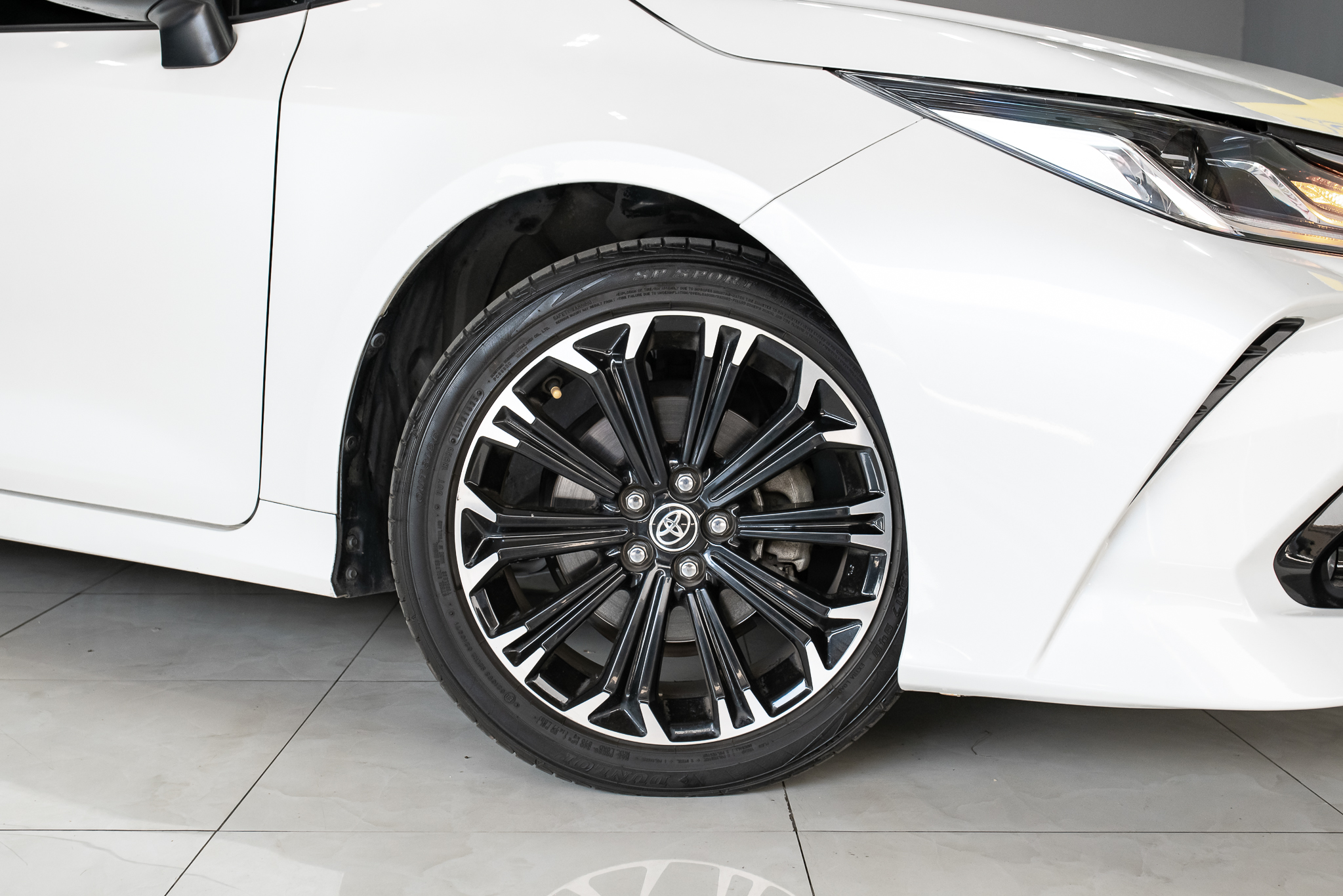 Toyota Corolla Altis 1.8 GR Sport AT ปี 2022